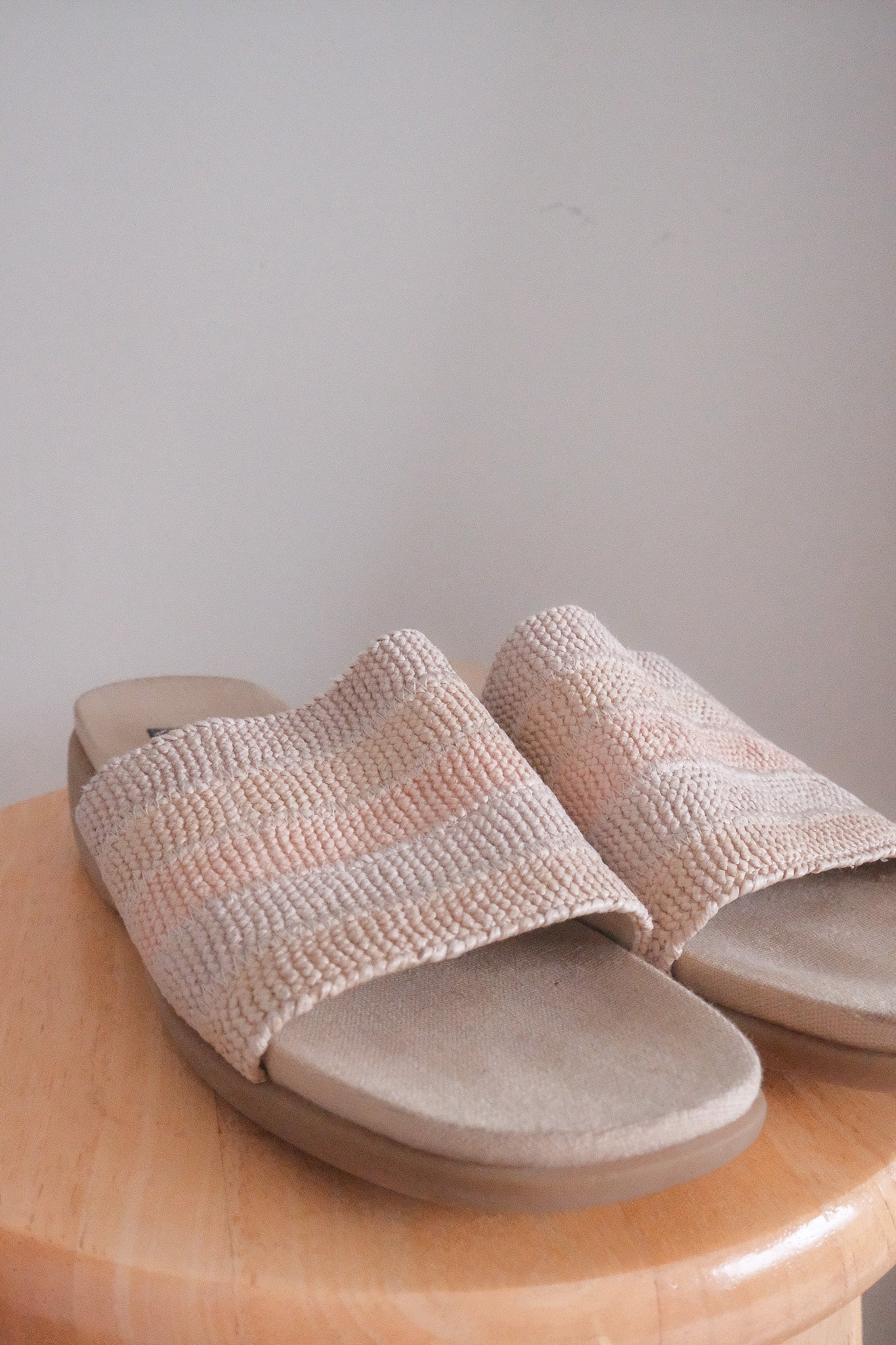 Vintage x Fabric Slides (7.5/8)