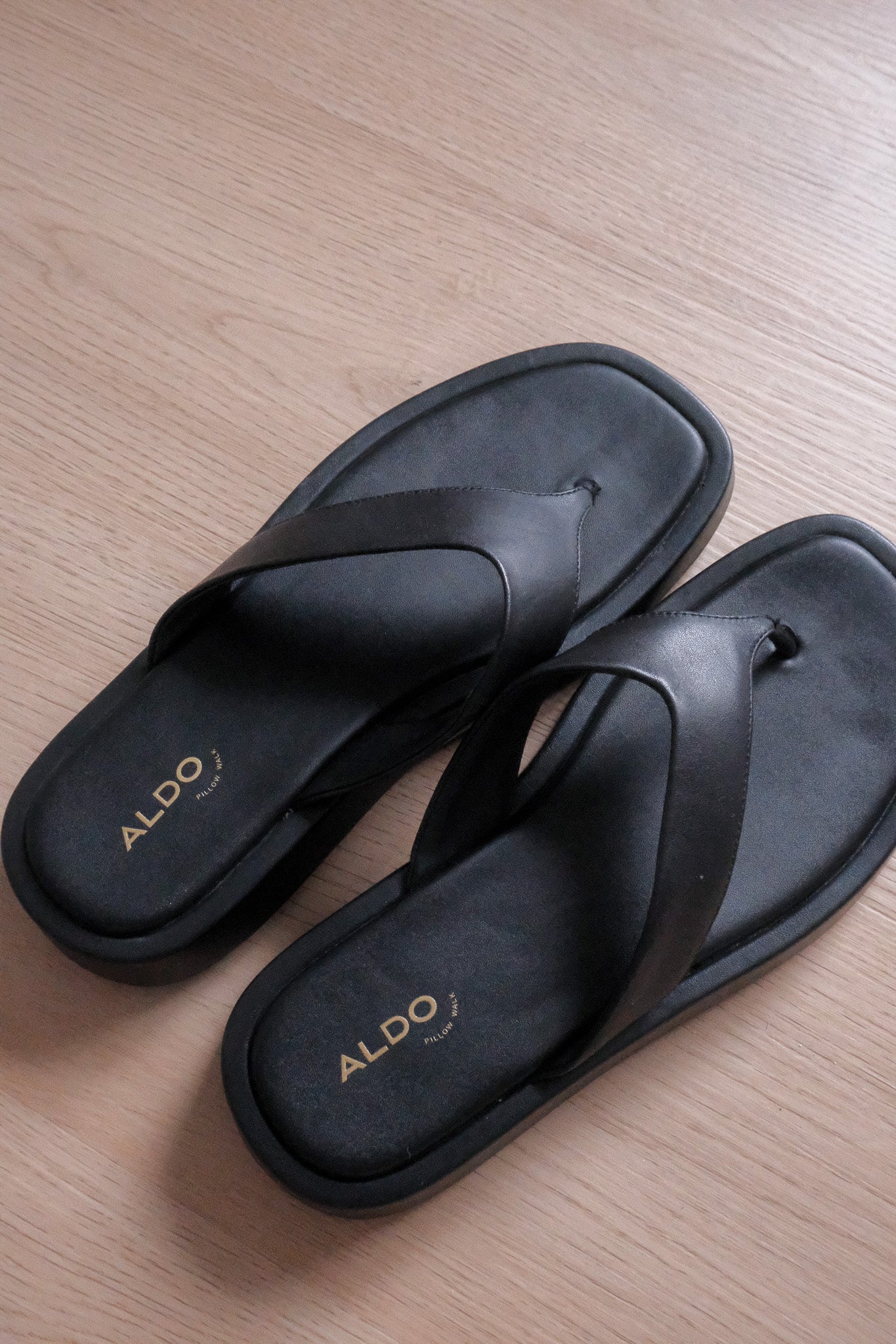 Aldo x Leather Platform Flip Flops (8)