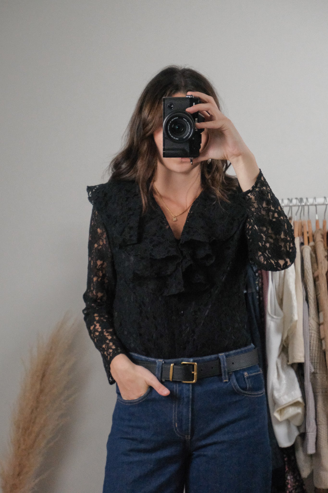 Made in Canada x Vintage x Lace Peter Pan Collared Blouse (6)