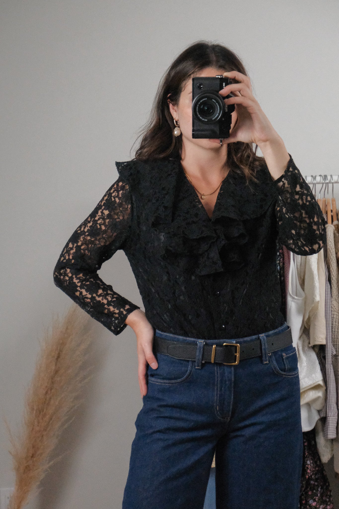 Made in Canada x Vintage x Lace Peter Pan Collared Blouse (6)