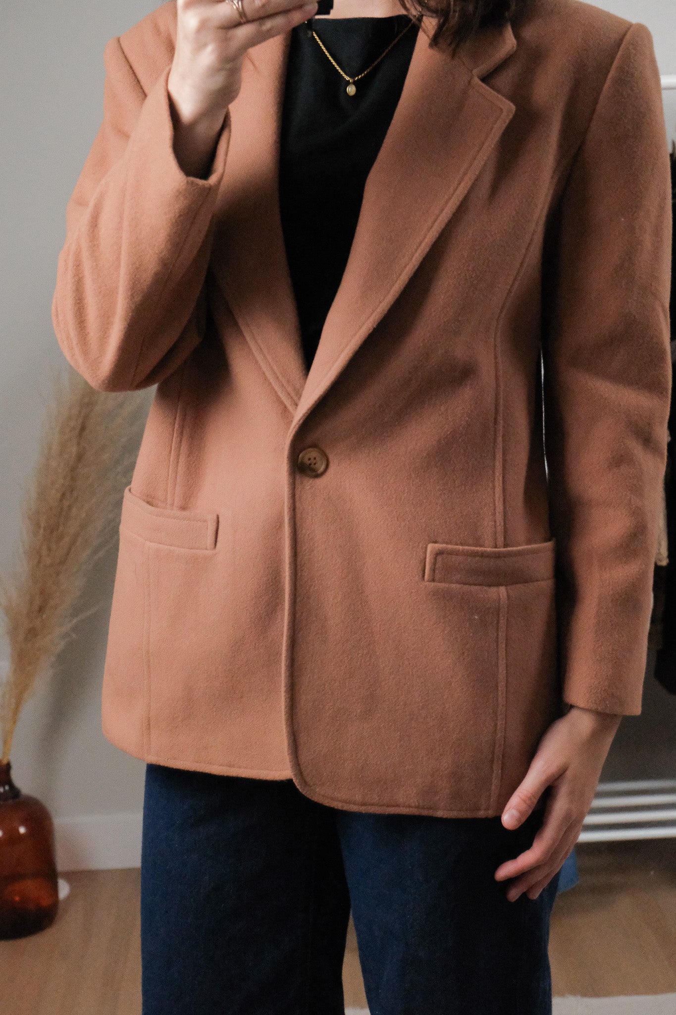 Made in Canada x Vintage x Wool + Cashmere Blend Blazer (6)