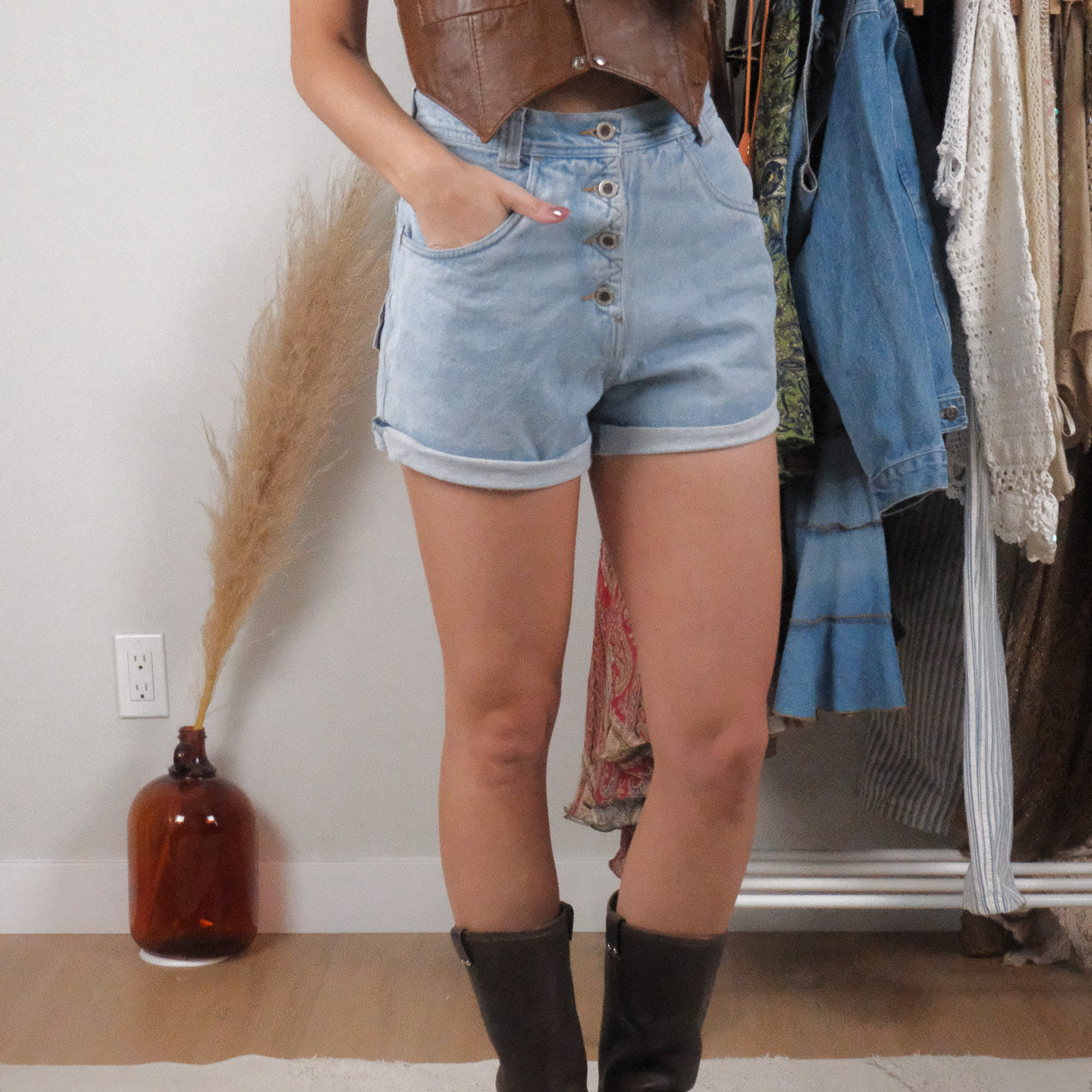 Vintage x Denim Cuff Shorts (S)
