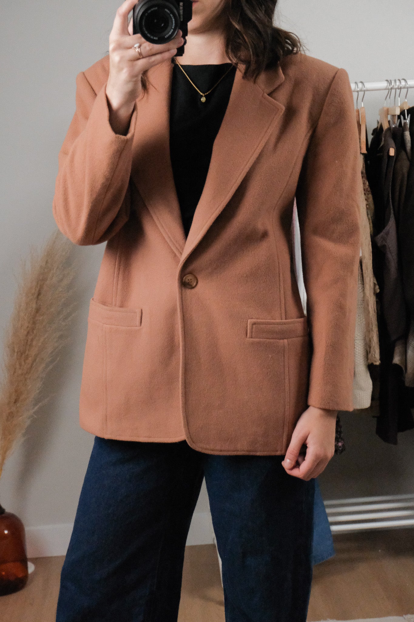 Made in Canada x Vintage x Wool + Cashmere Blend Blazer (6)