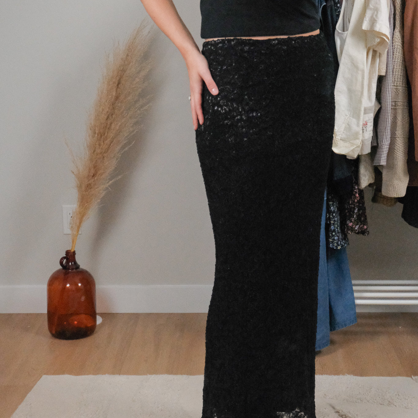 Made in Canada x Vintage x Lace Shimmer Maxi Skirt (S)