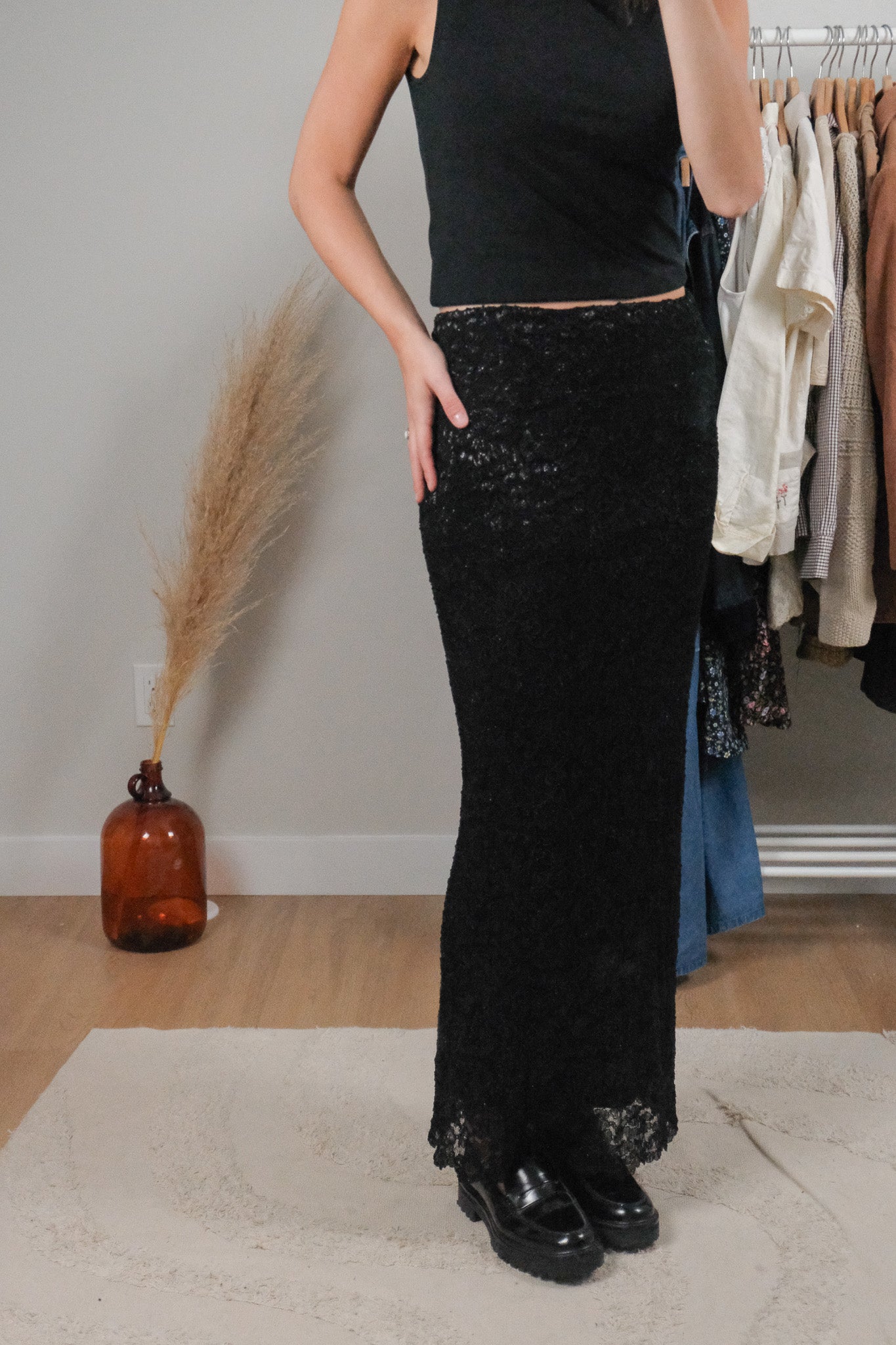 Made in Canada x Vintage x Lace Shimmer Maxi Skirt (S)