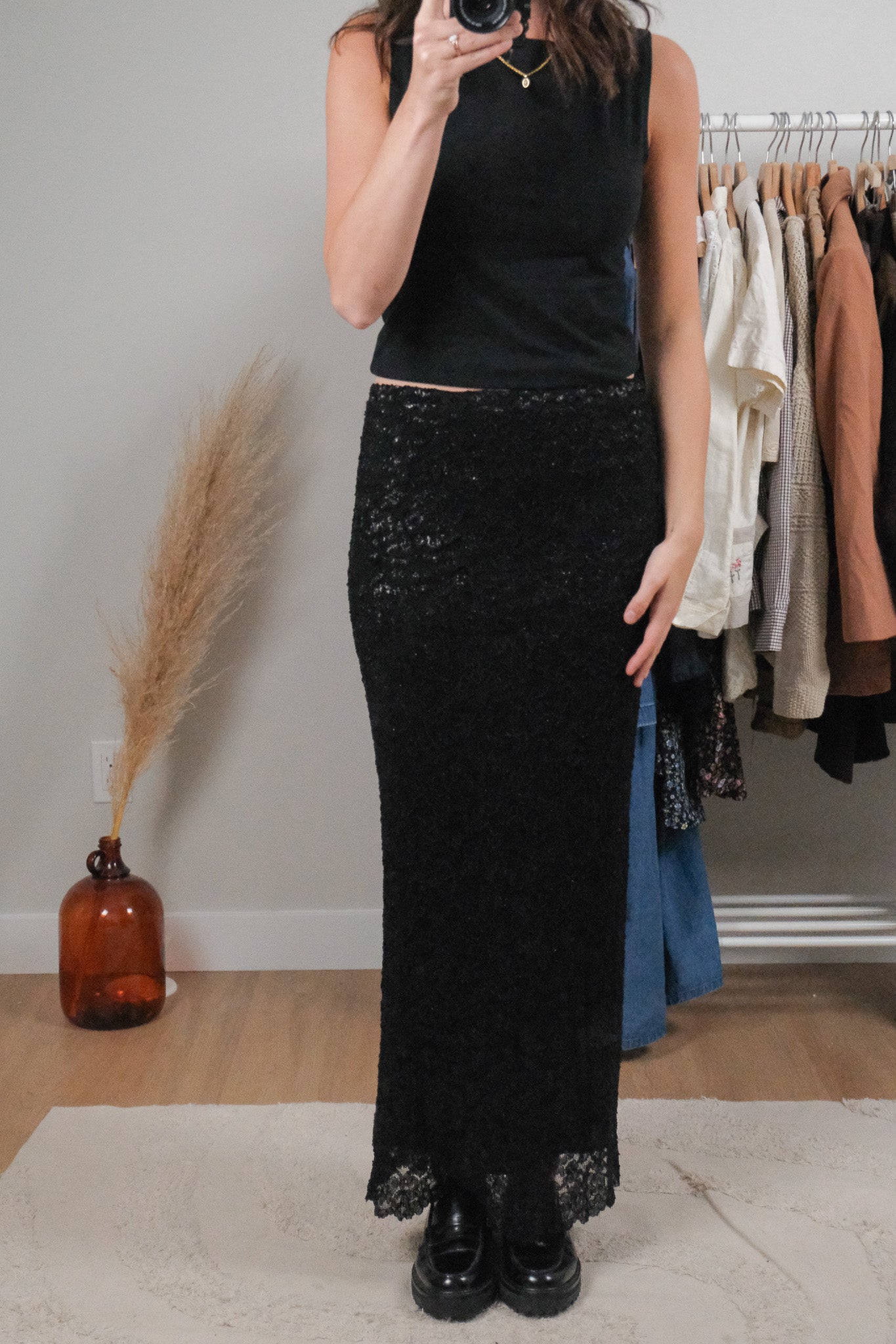 Made in Canada x Vintage x Lace Shimmer Maxi Skirt (S)