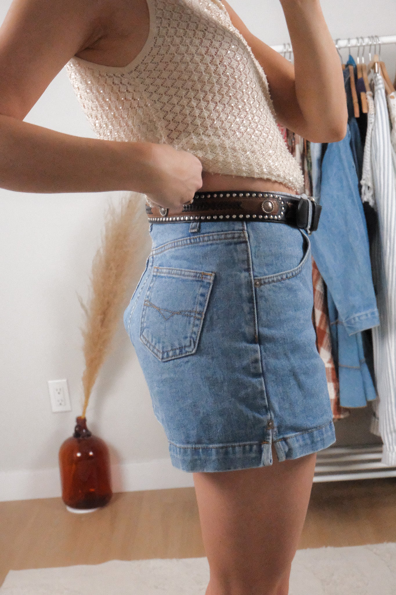 Vintage x Leather Textured Studded Belt (S/M)