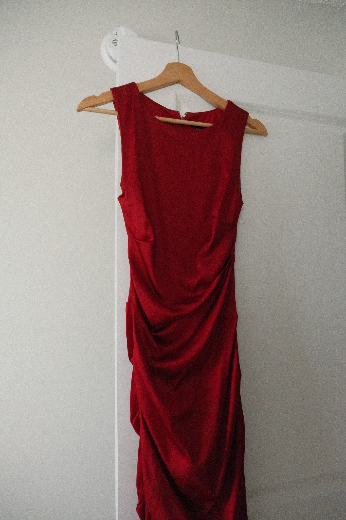Made in Canada x Vintage x Satin Cinched Midi Dress (XXS)