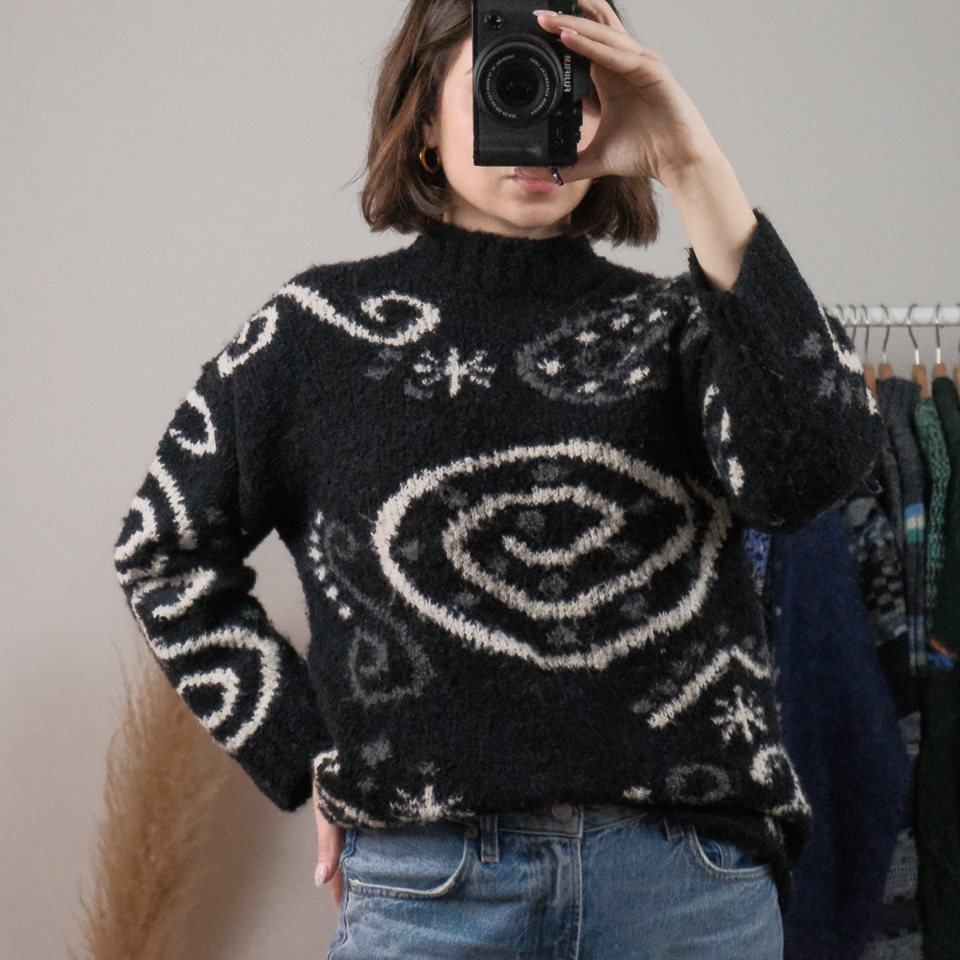 Vintage x Wool/Mohair/Alpaca Blend Graphic Knit (S/M)