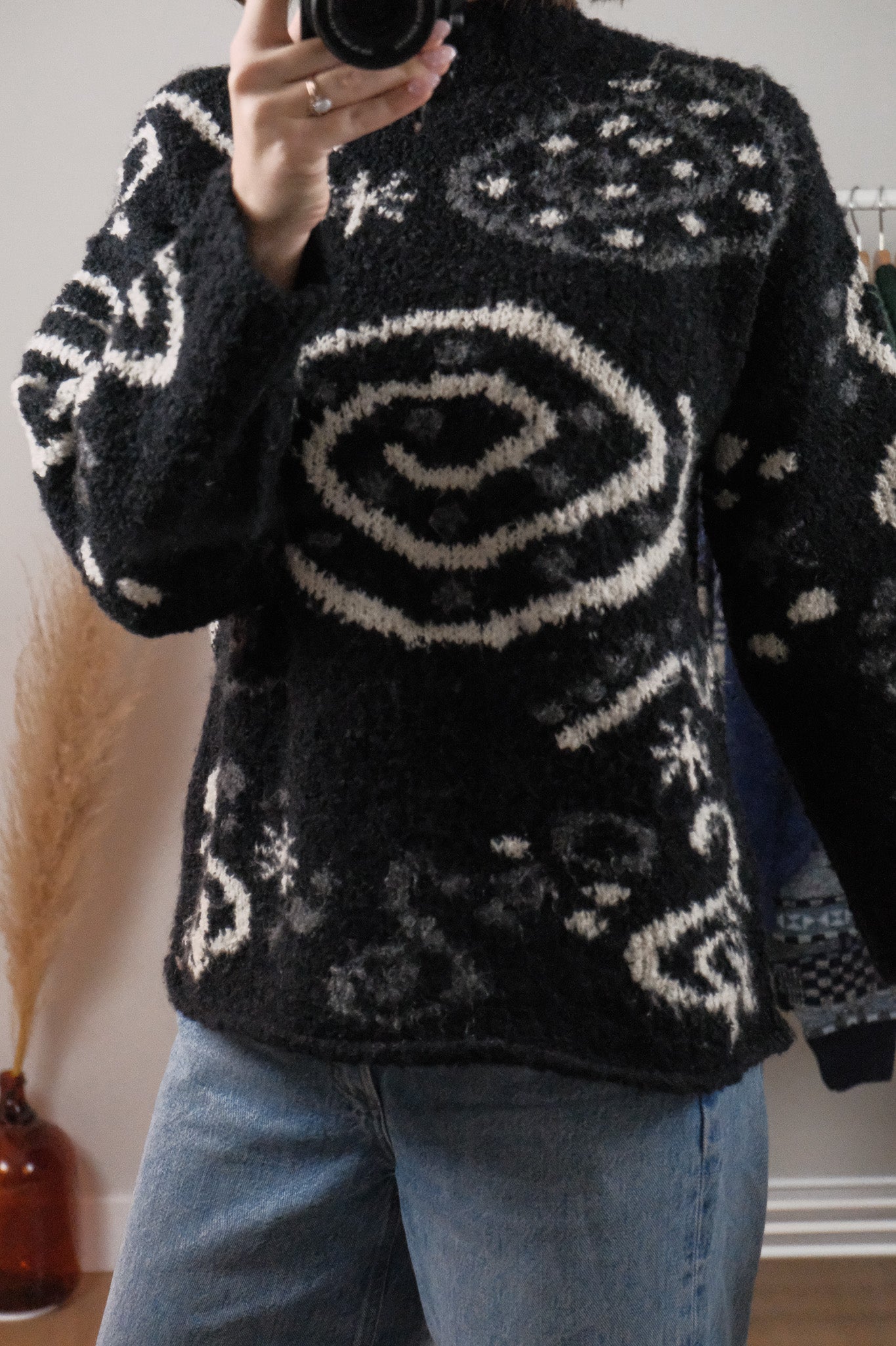 Vintage x Wool/Mohair/Alpaca Blend Graphic Knit (S/M)