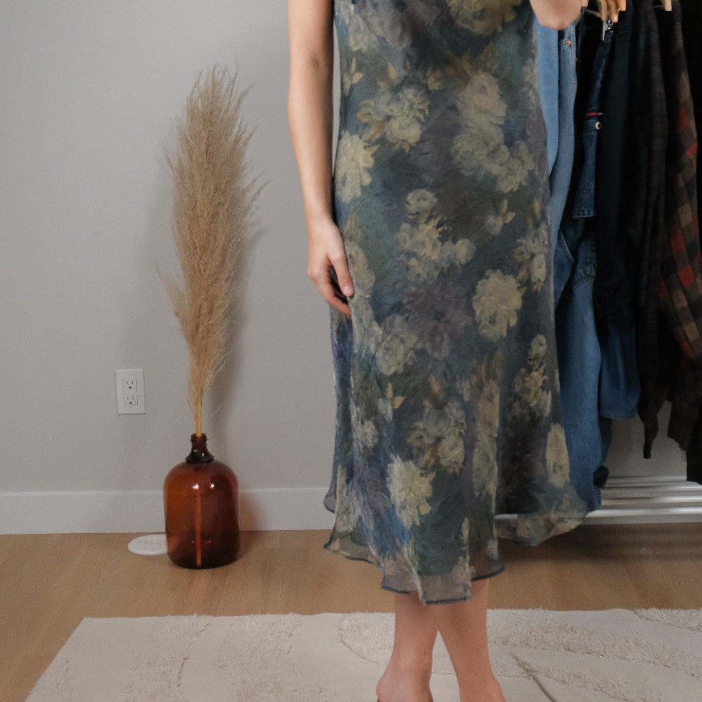 Vintage x Floral Midi Dress (S/M)