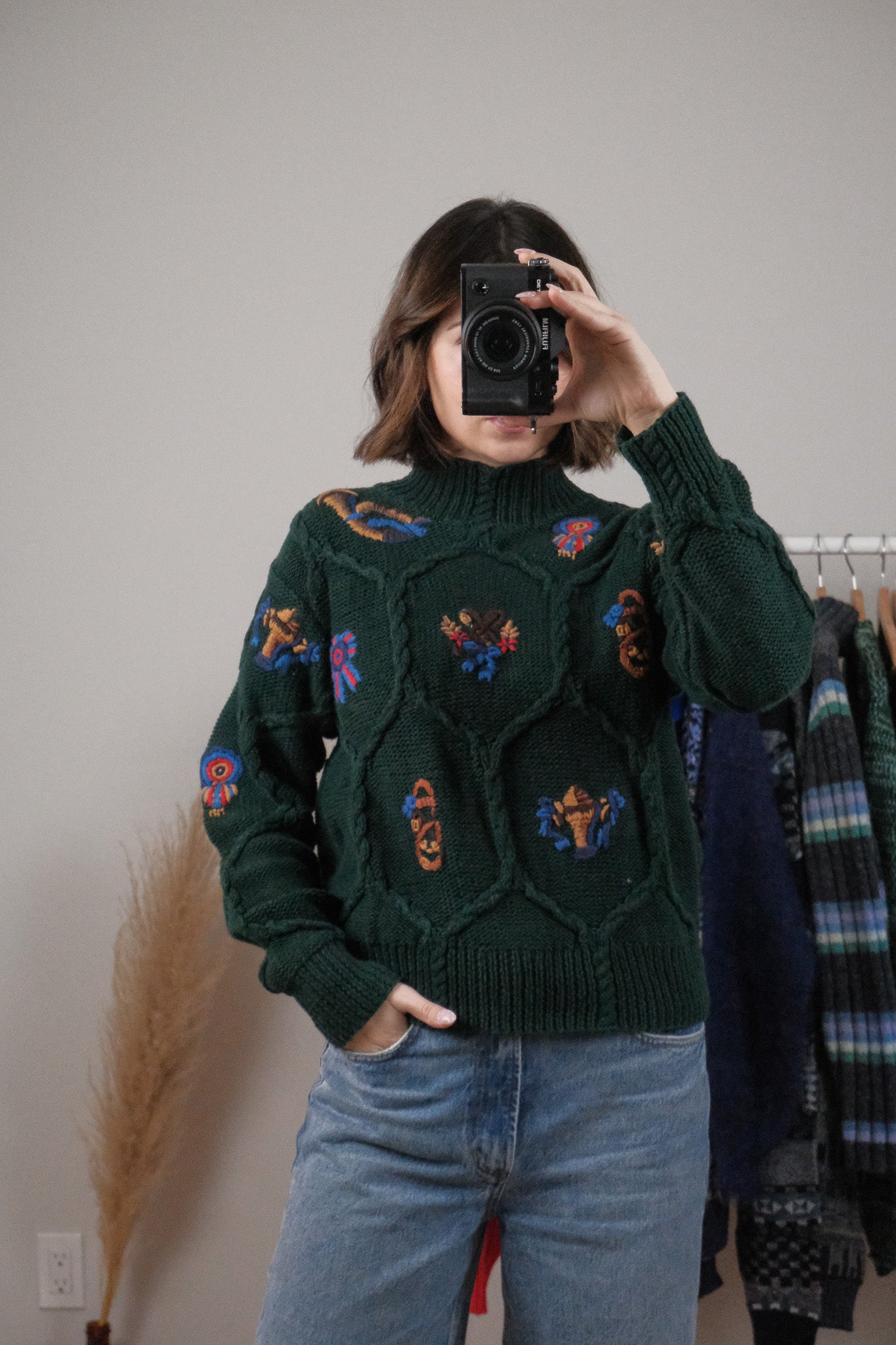 Vintage x Embroidered Chunky Textured Sweater (S)