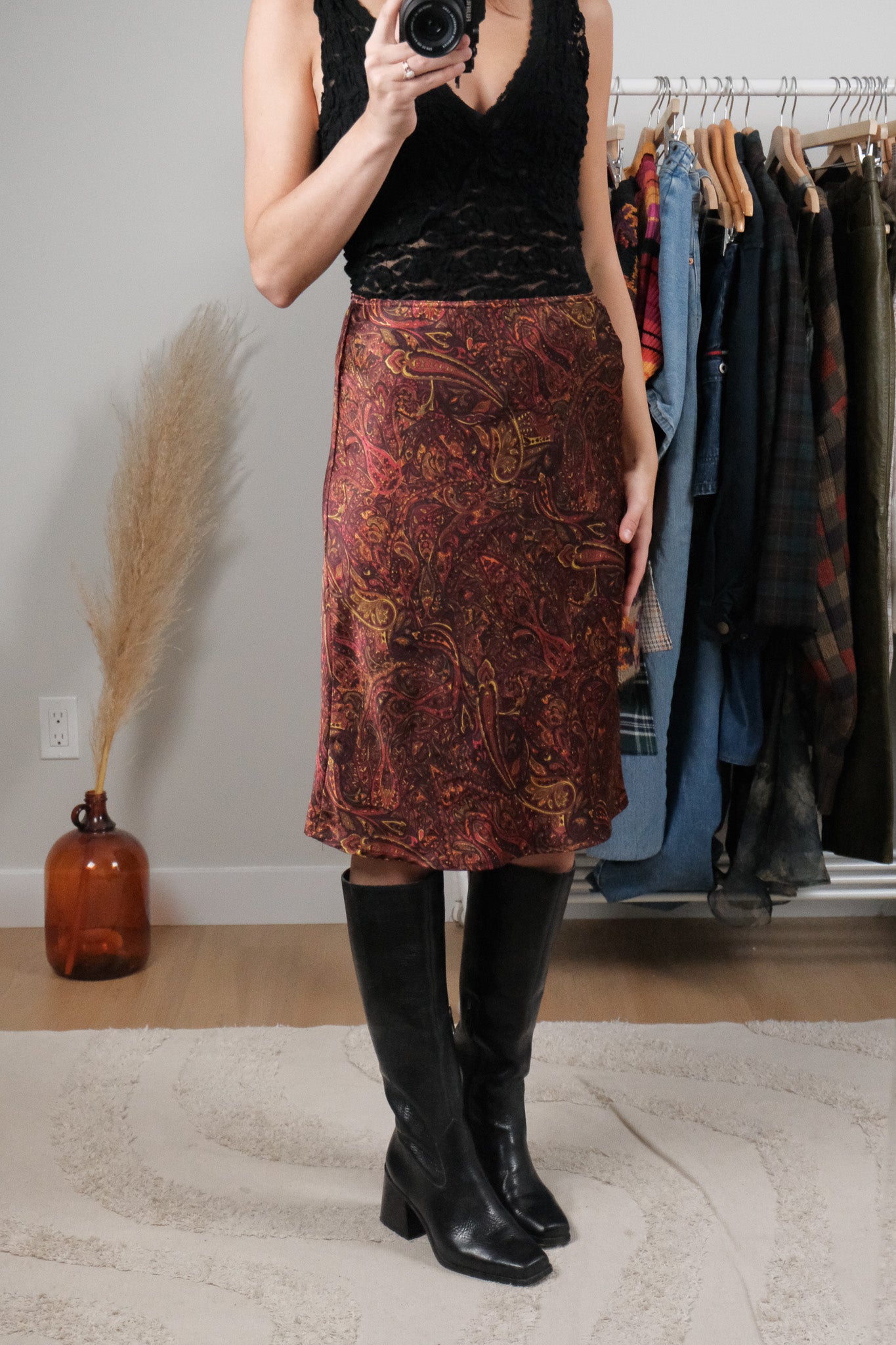 Vintage x Satin Patterned Midi Skirt (4/6)