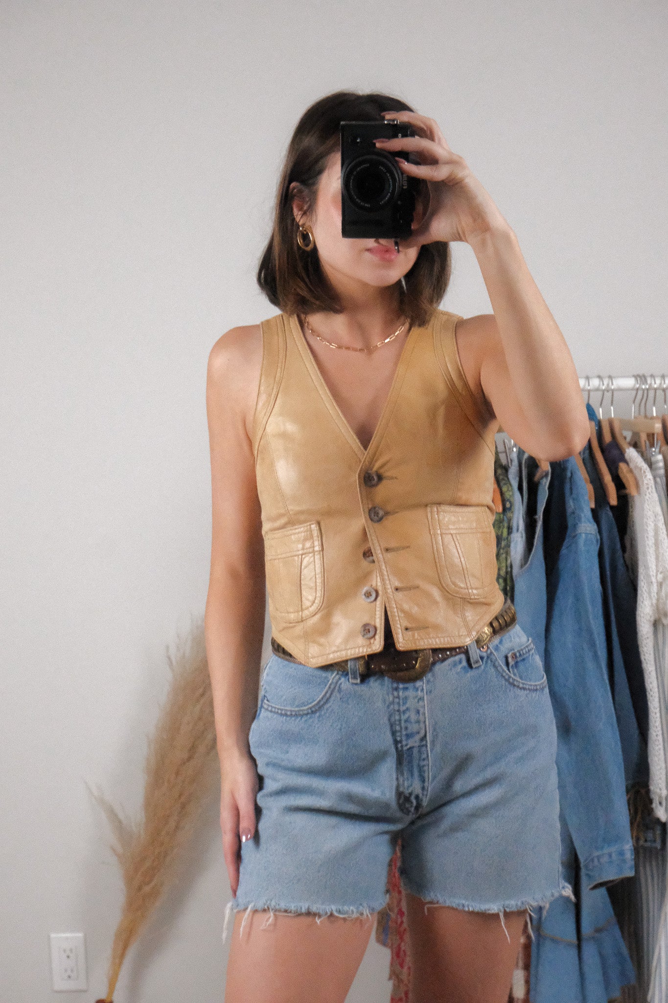 Made in Canada x Vintage x Leather Fitted Vest (XS)