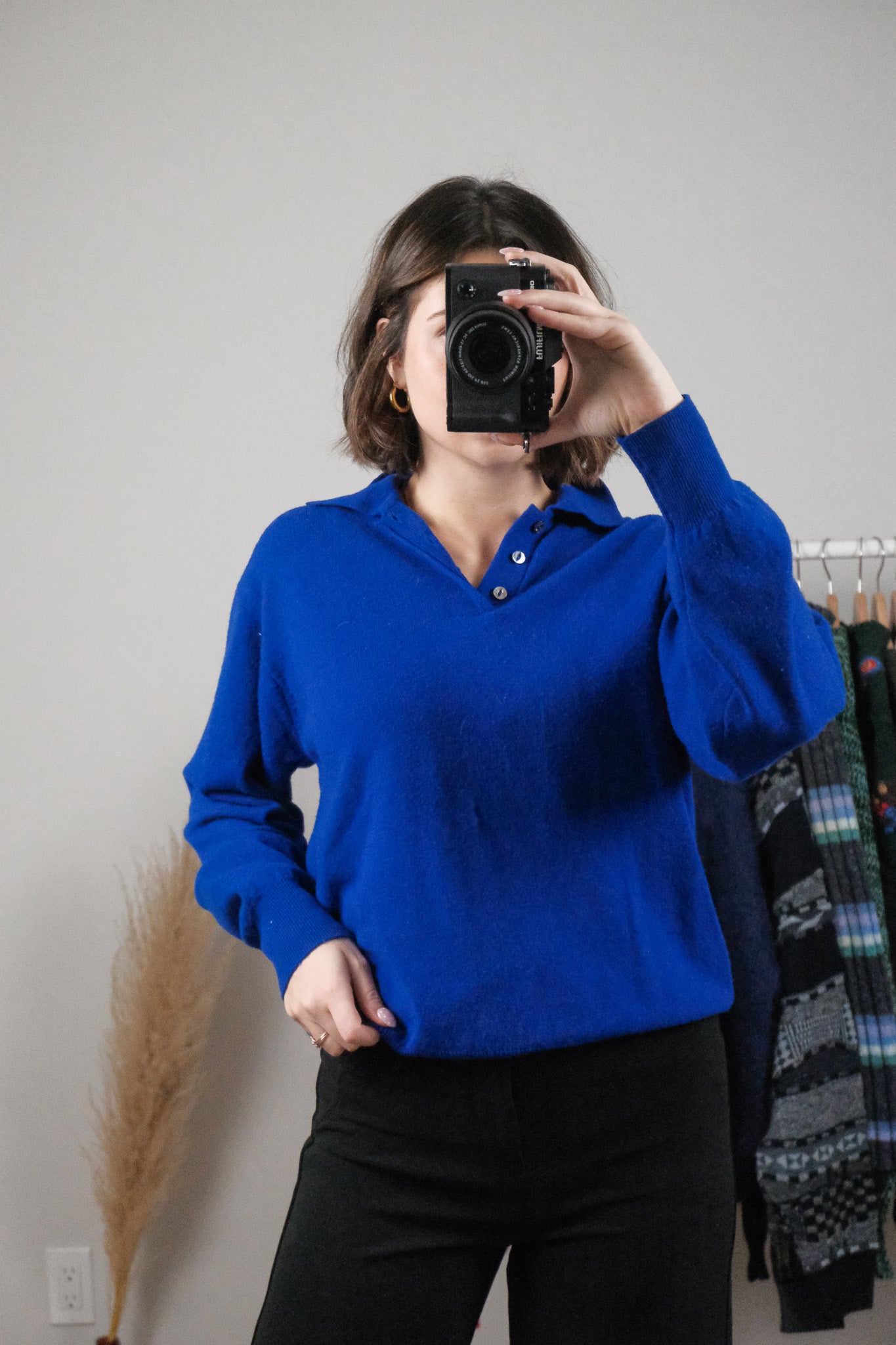 Made in Italy x Vintage x Pure Wool Collared Knit (S/M)