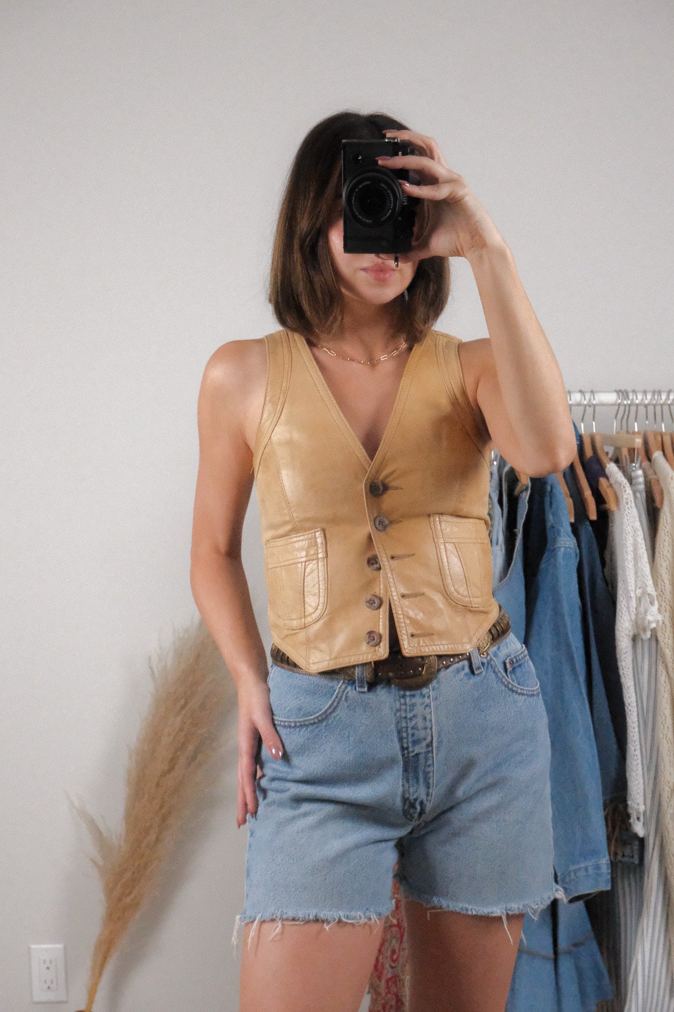 Made in Canada x Vintage x Leather Fitted Vest (XS)