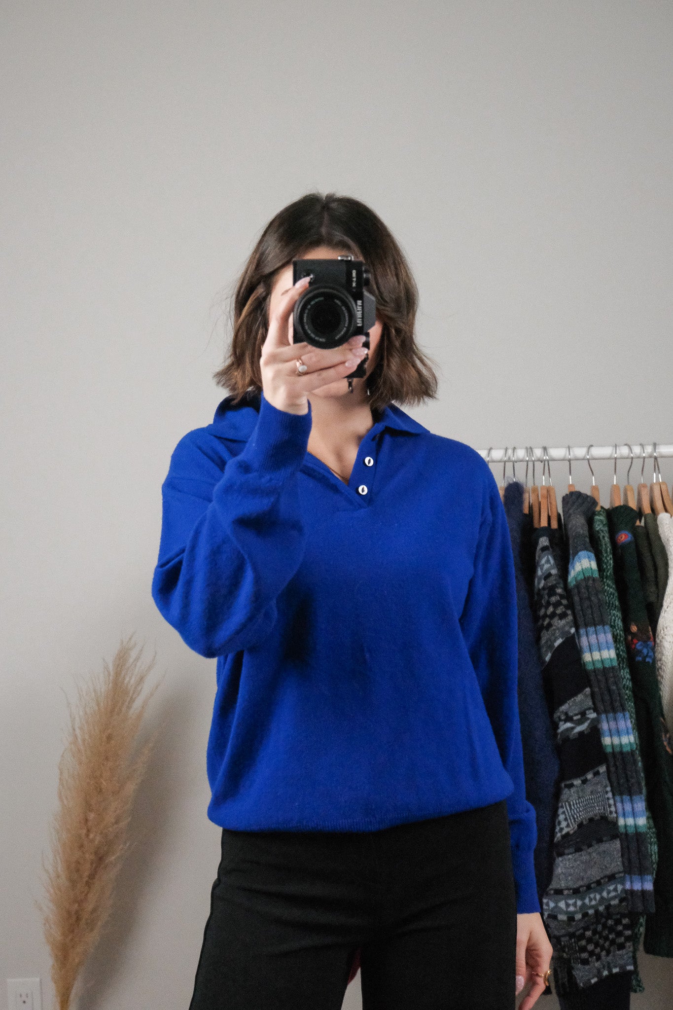 Made in Italy x Vintage x Pure Wool Collared Knit (S/M)