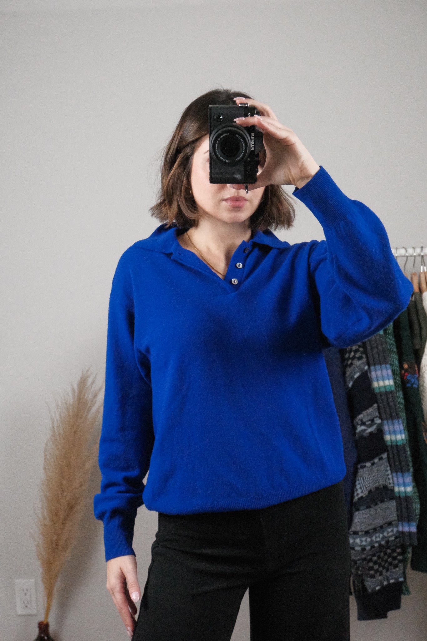 Made in Italy x Vintage x Pure Wool Collared Knit (S/M)