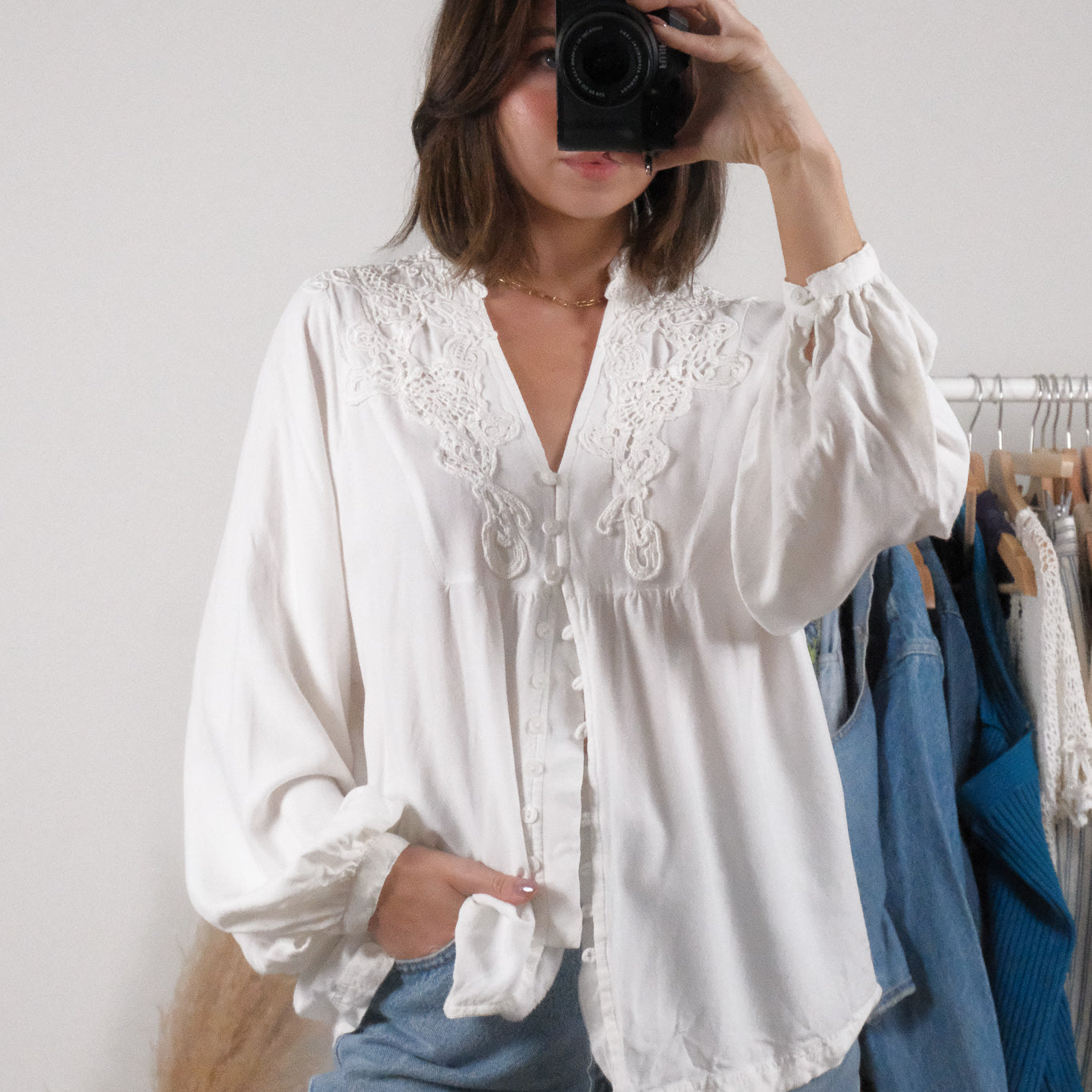 Vintage x Lace Ballon Sleeve Blouse (L/XL)