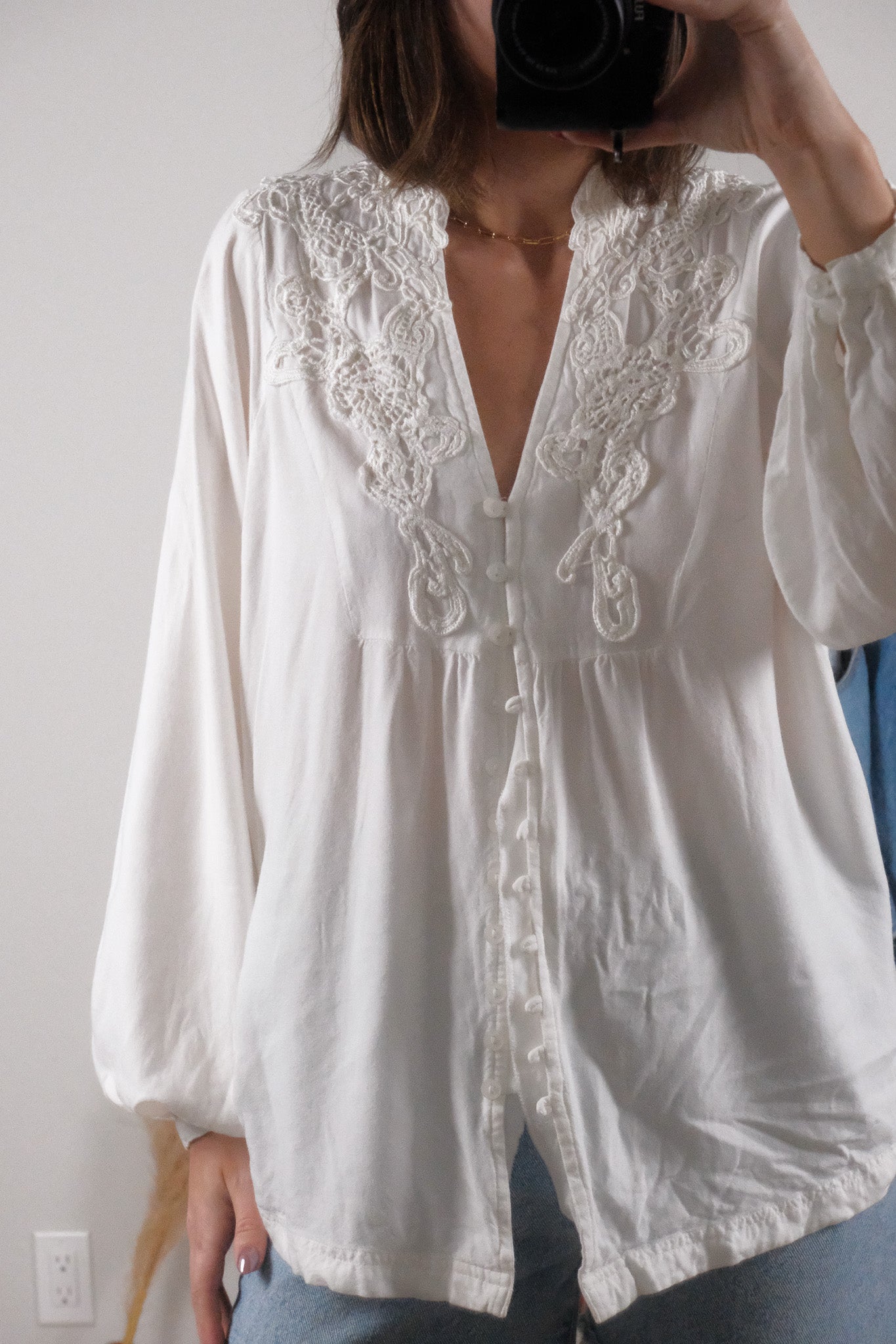 Vintage x Lace Ballon Sleeve Blouse (L/XL)