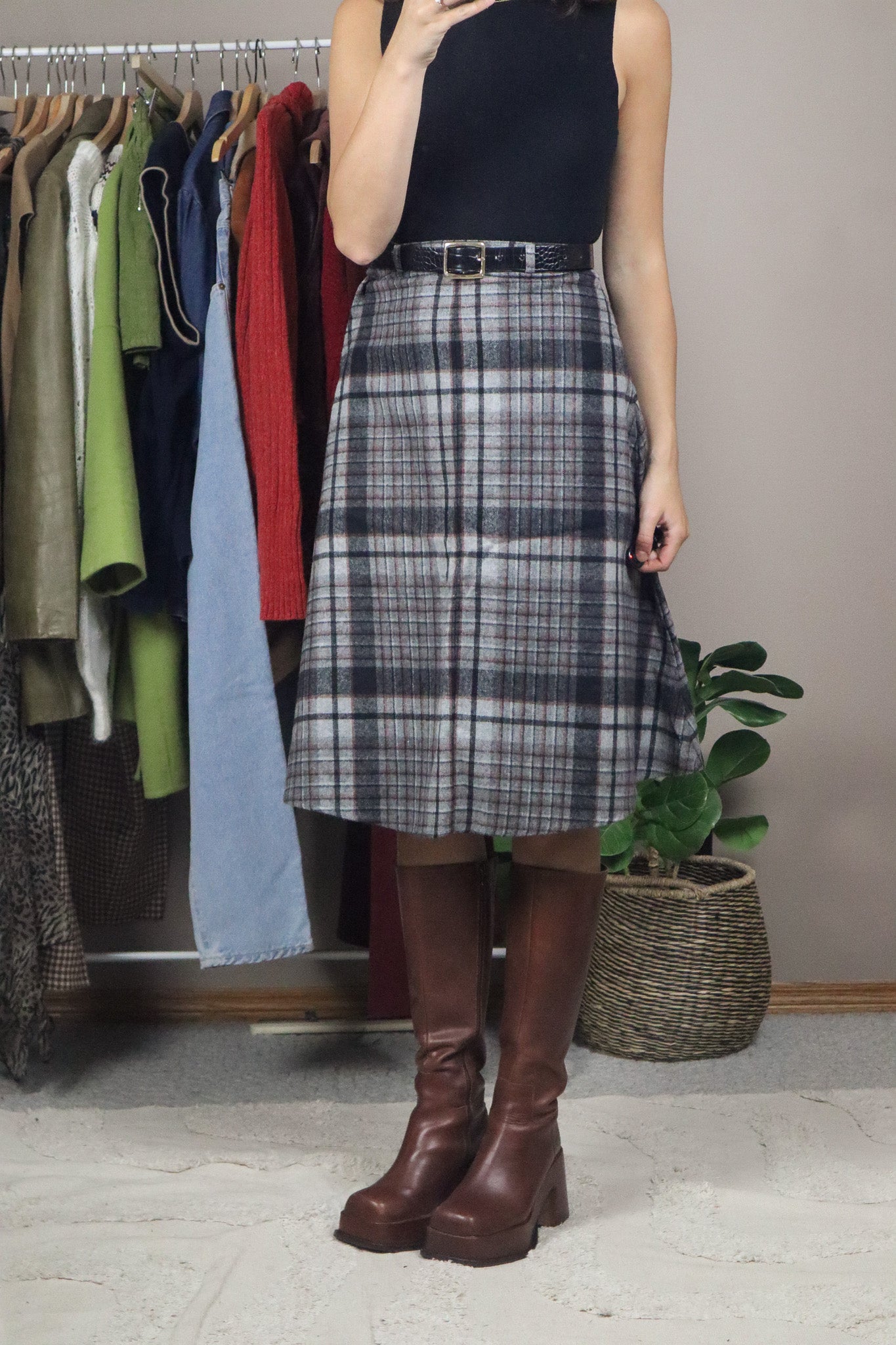 Made in Canada x Vintage x 70s Wool Blend Plaid Skirt (XS)