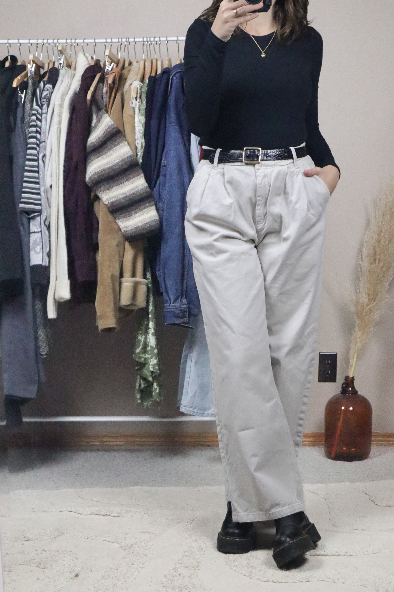 Modern x Pleated Pants (8)