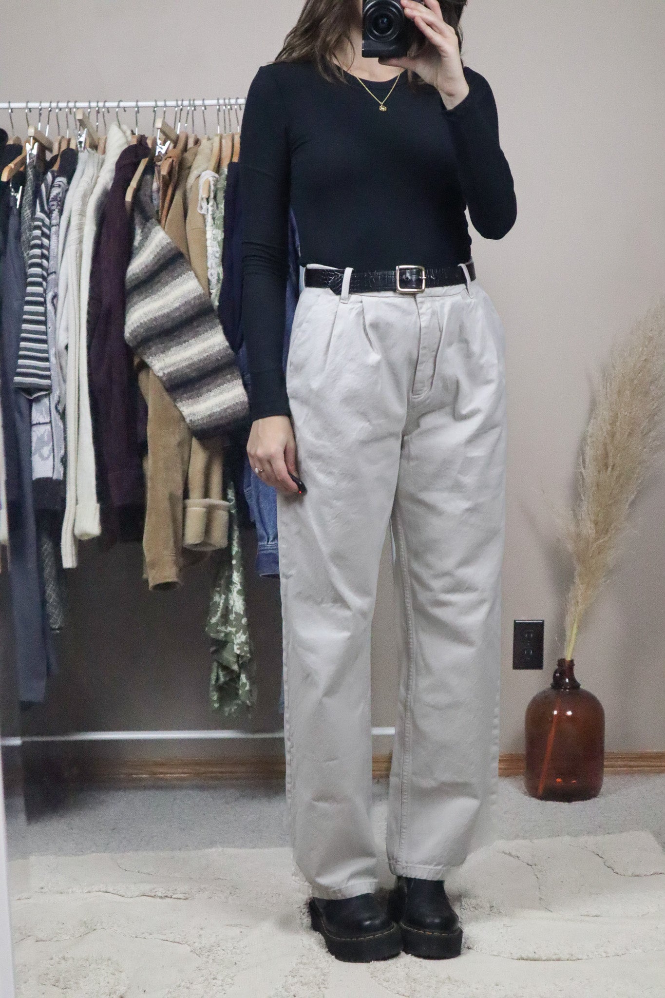 Modern x Pleated Pants (8)