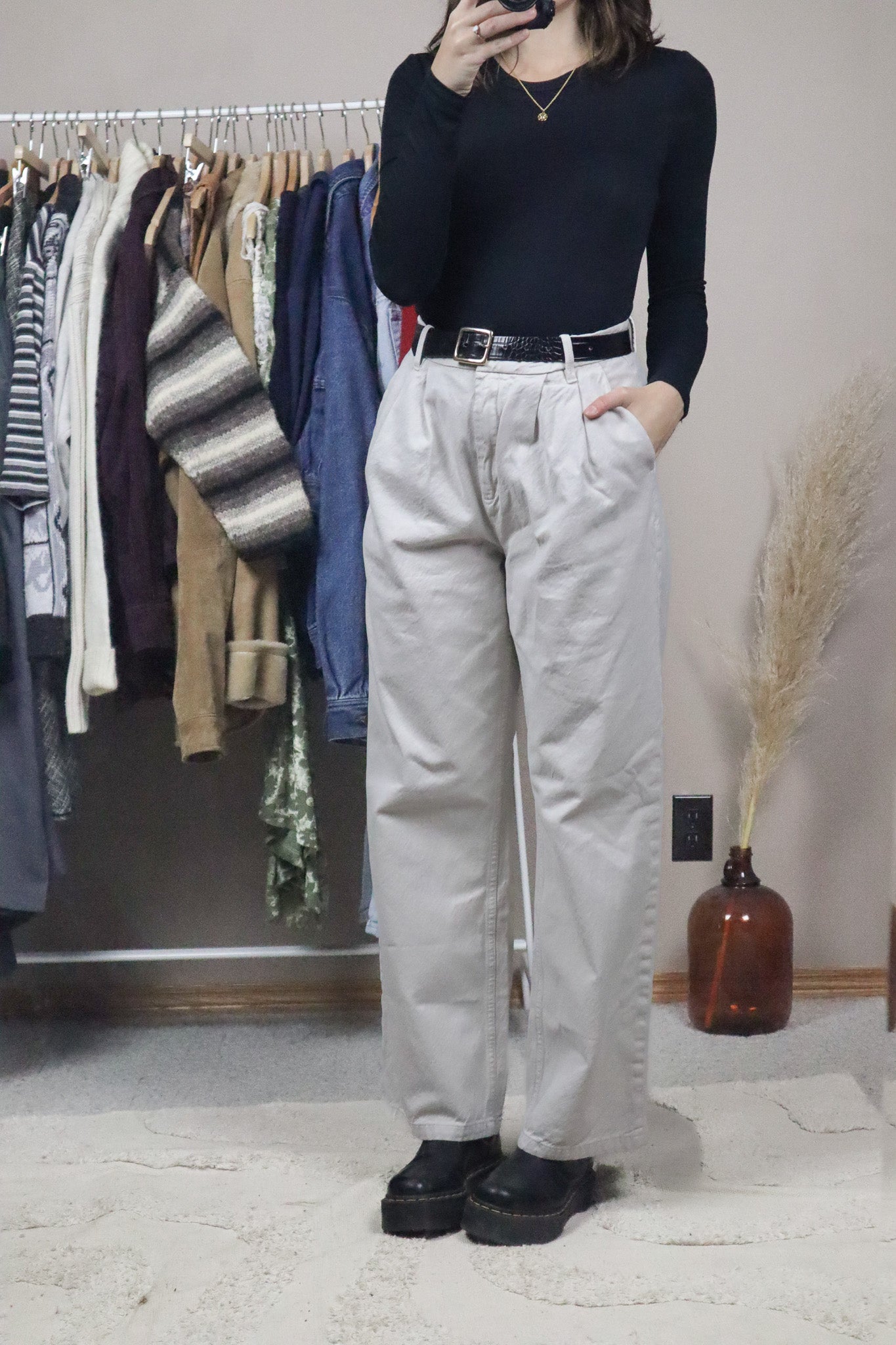 Modern x Pleated Pants (8)