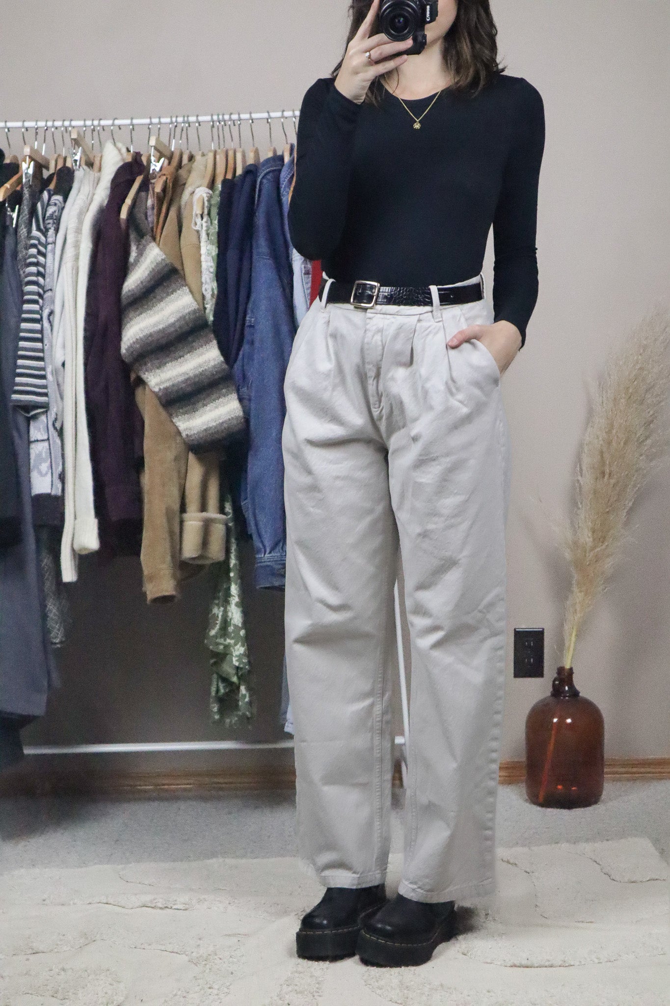 Modern x Pleated Pants (8)