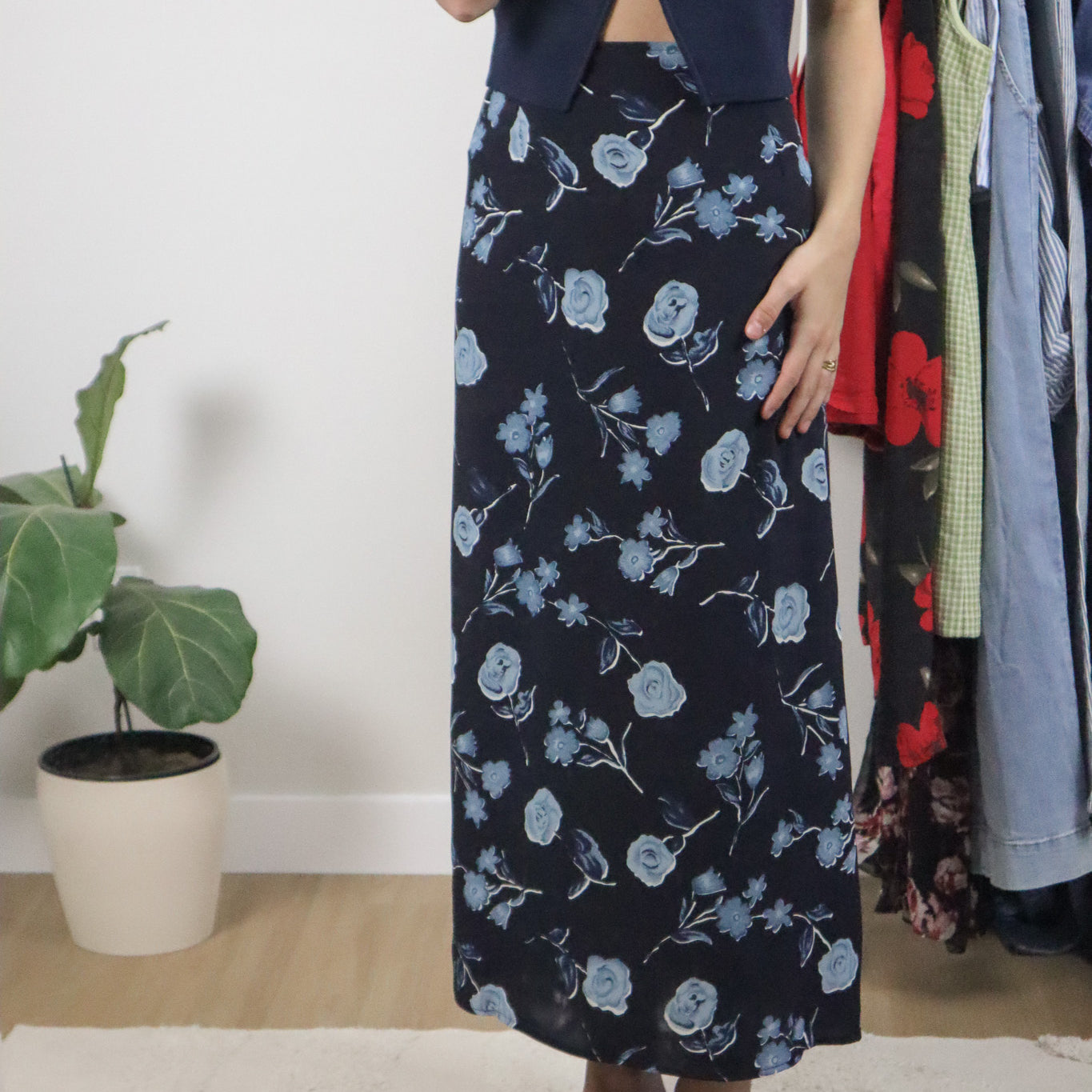 Made in Canada x Vintage x Floral Maxi Skirt (10/12)