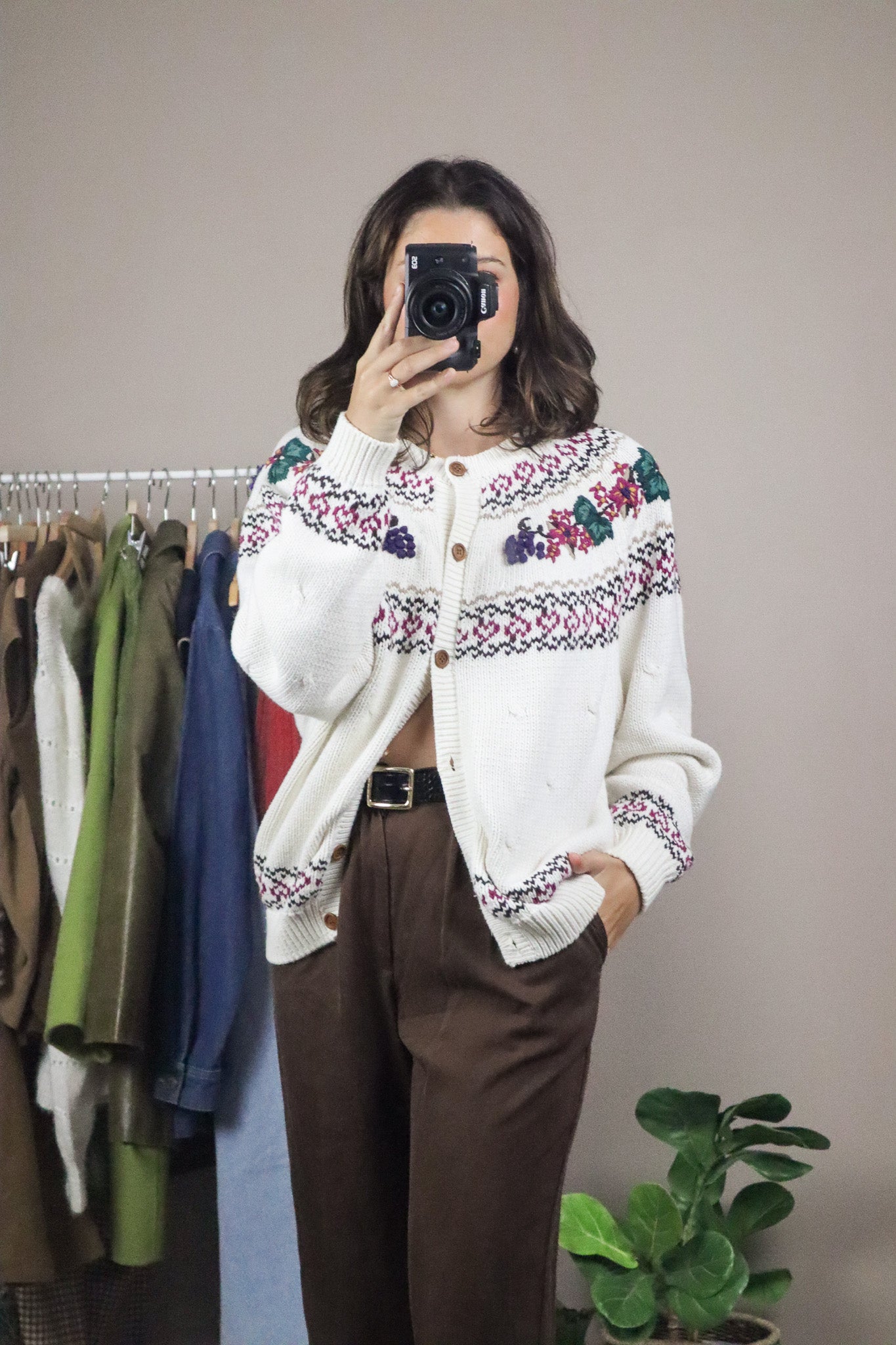 Vintage x Embroidered Cardigan (L)