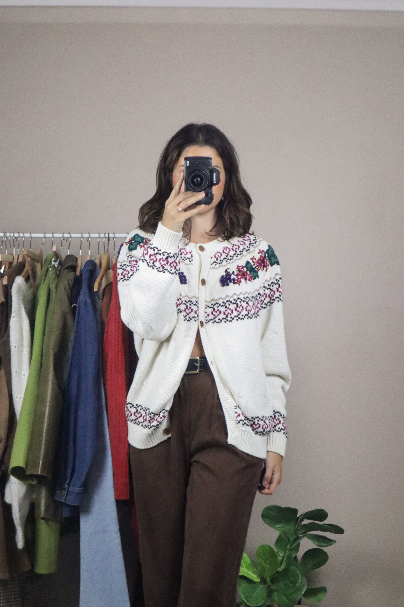 Vintage x Embroidered Cardigan (L)