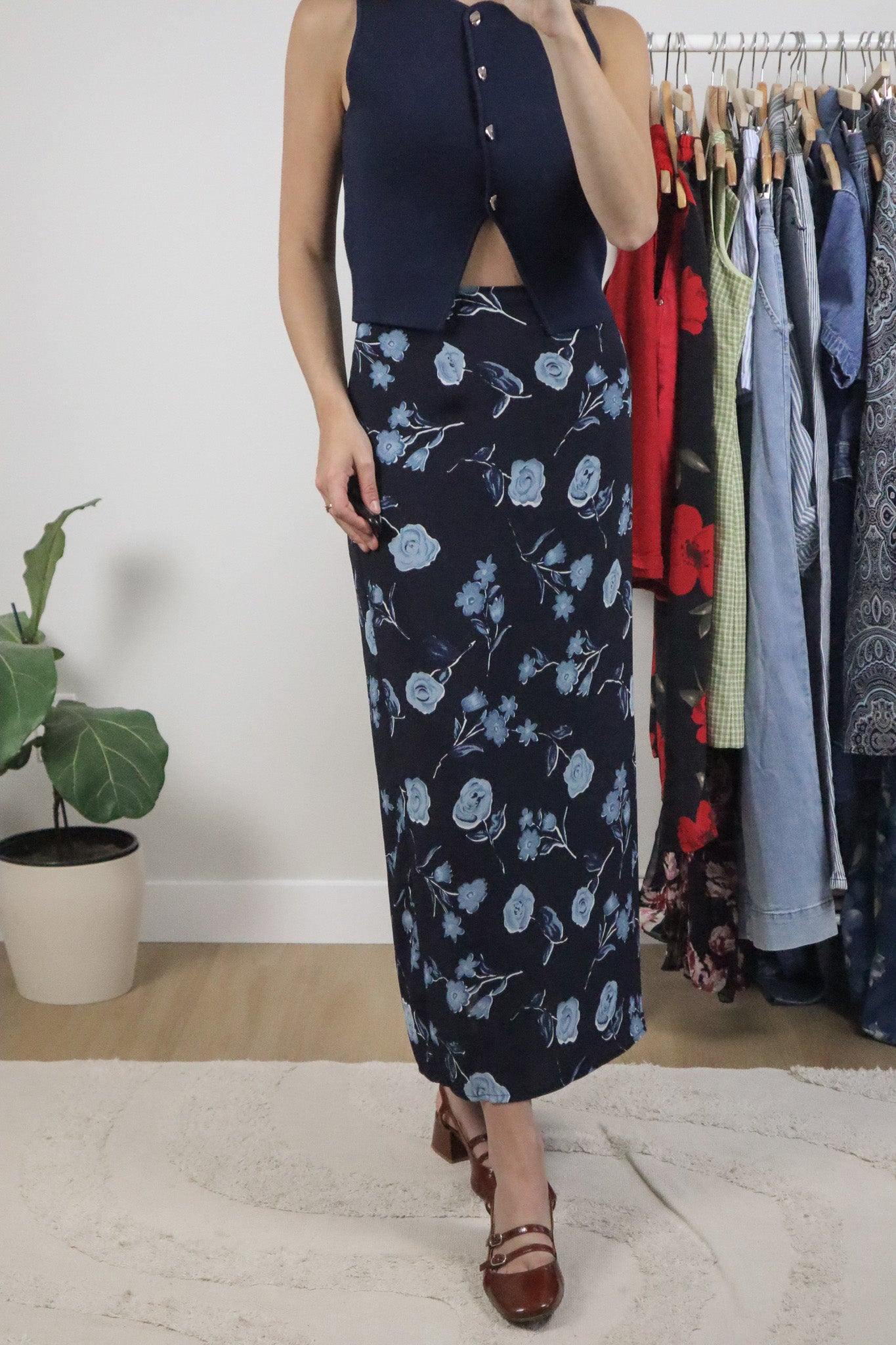 Made in Canada x Vintage x Floral Maxi Skirt (10/12)