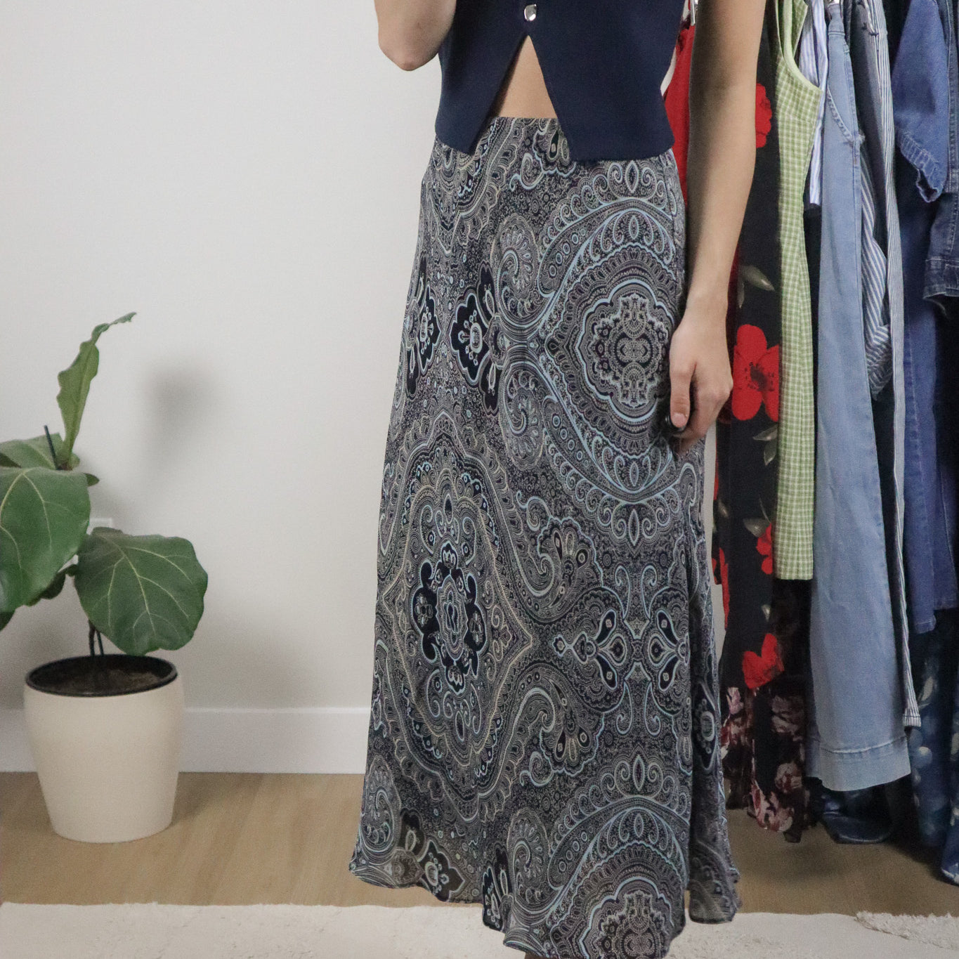 Made in Canada x Vintage x Patterned Maxi Skirt (8/10)
