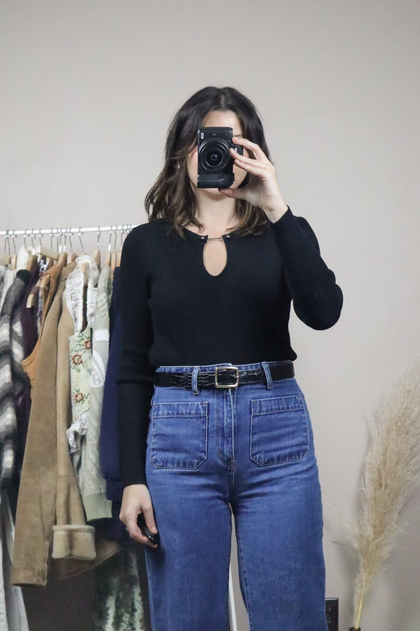 Vintage x Keyhole Long-Sleeve (S/M)