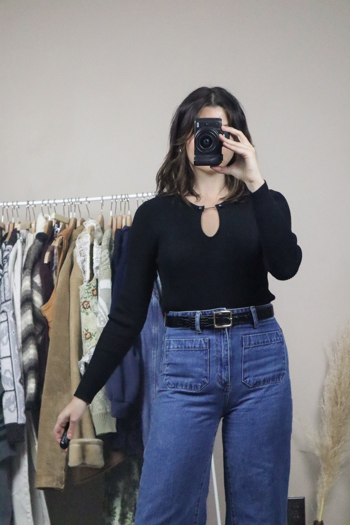 Vintage x Keyhole Long-Sleeve (S/M)