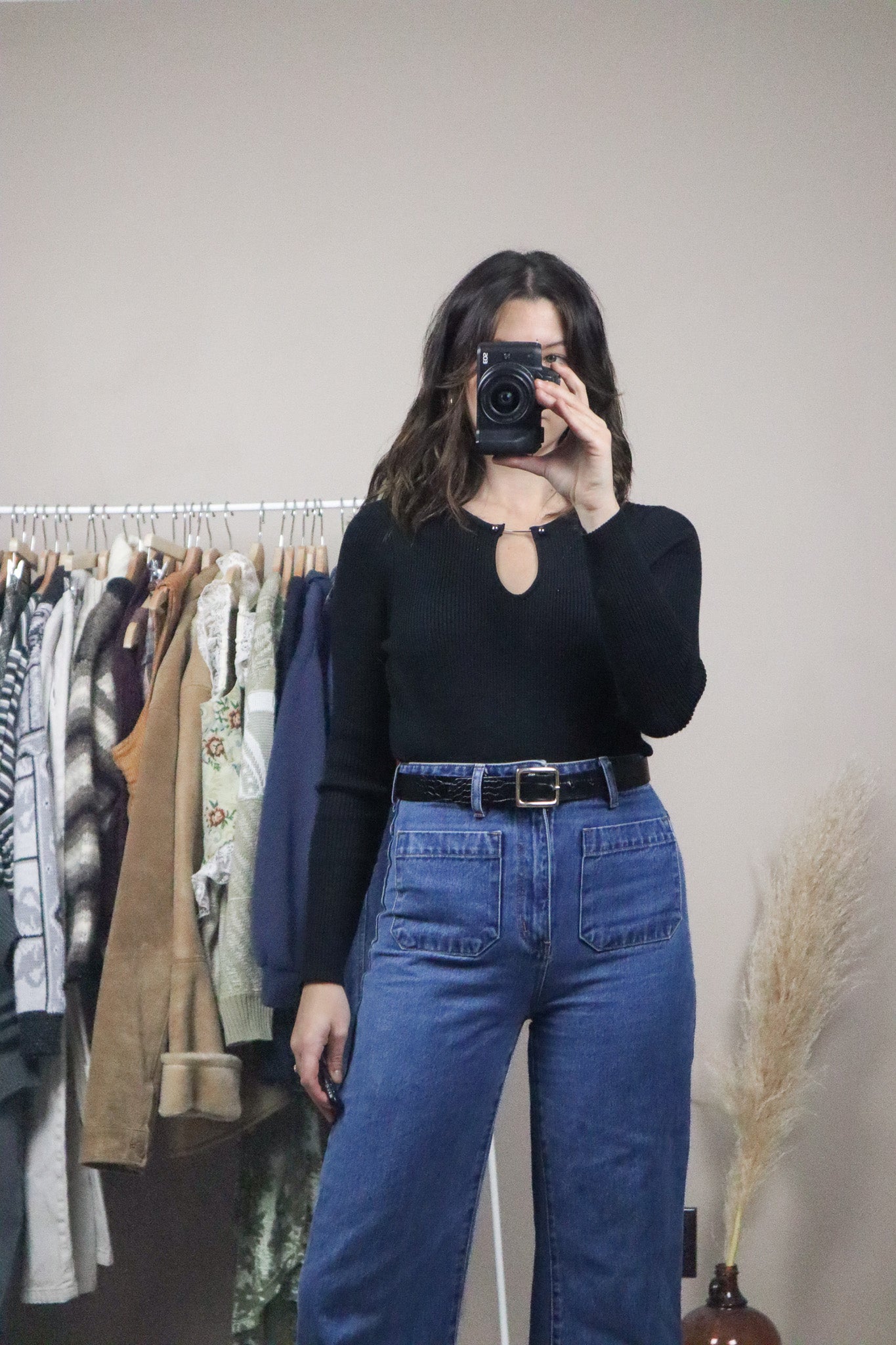 Vintage x Keyhole Long-Sleeve (S/M)
