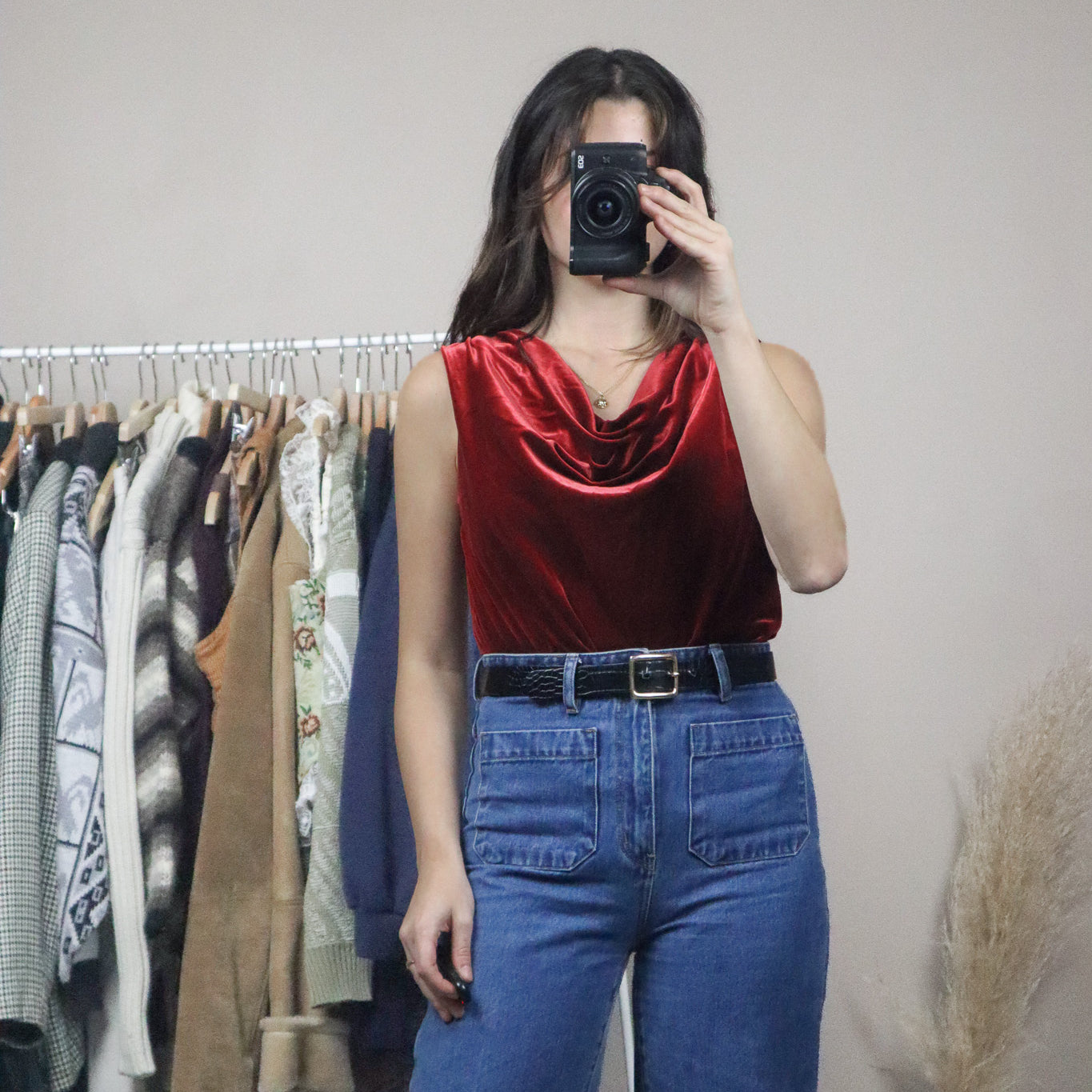 Made in Canada x Vintage x Velvet Cowl Neck (M)