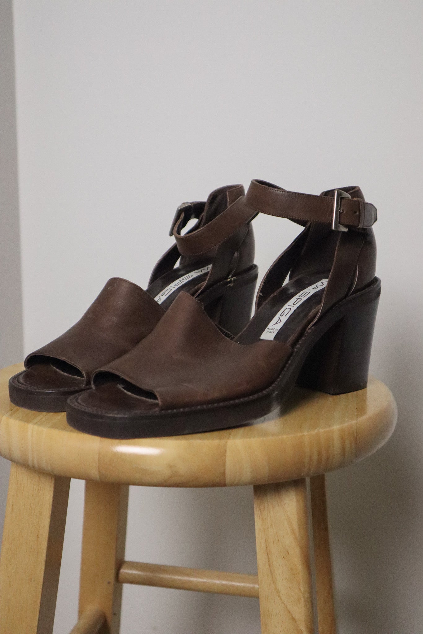 Made in Italy x Leather x Heels (6)