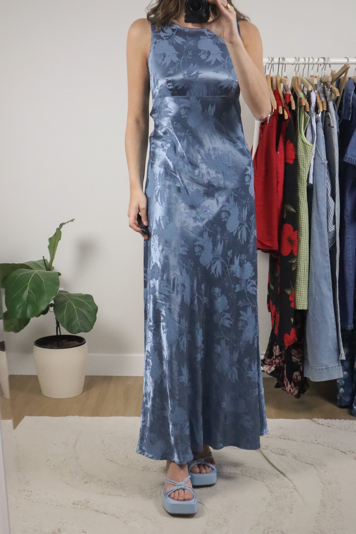 Made in USA x Vintage x Satin Maxi Dress (6)