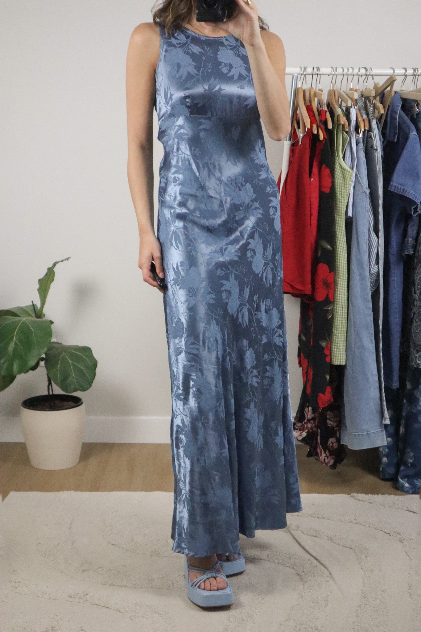 Made in USA x Vintage x Satin Maxi Dress (6)