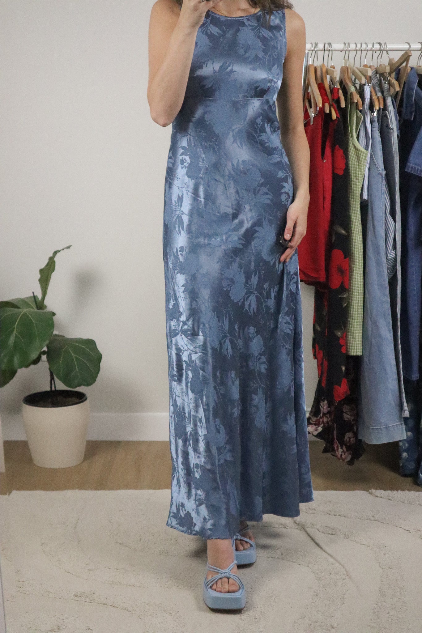 Made in USA x Vintage x Satin Maxi Dress (6)
