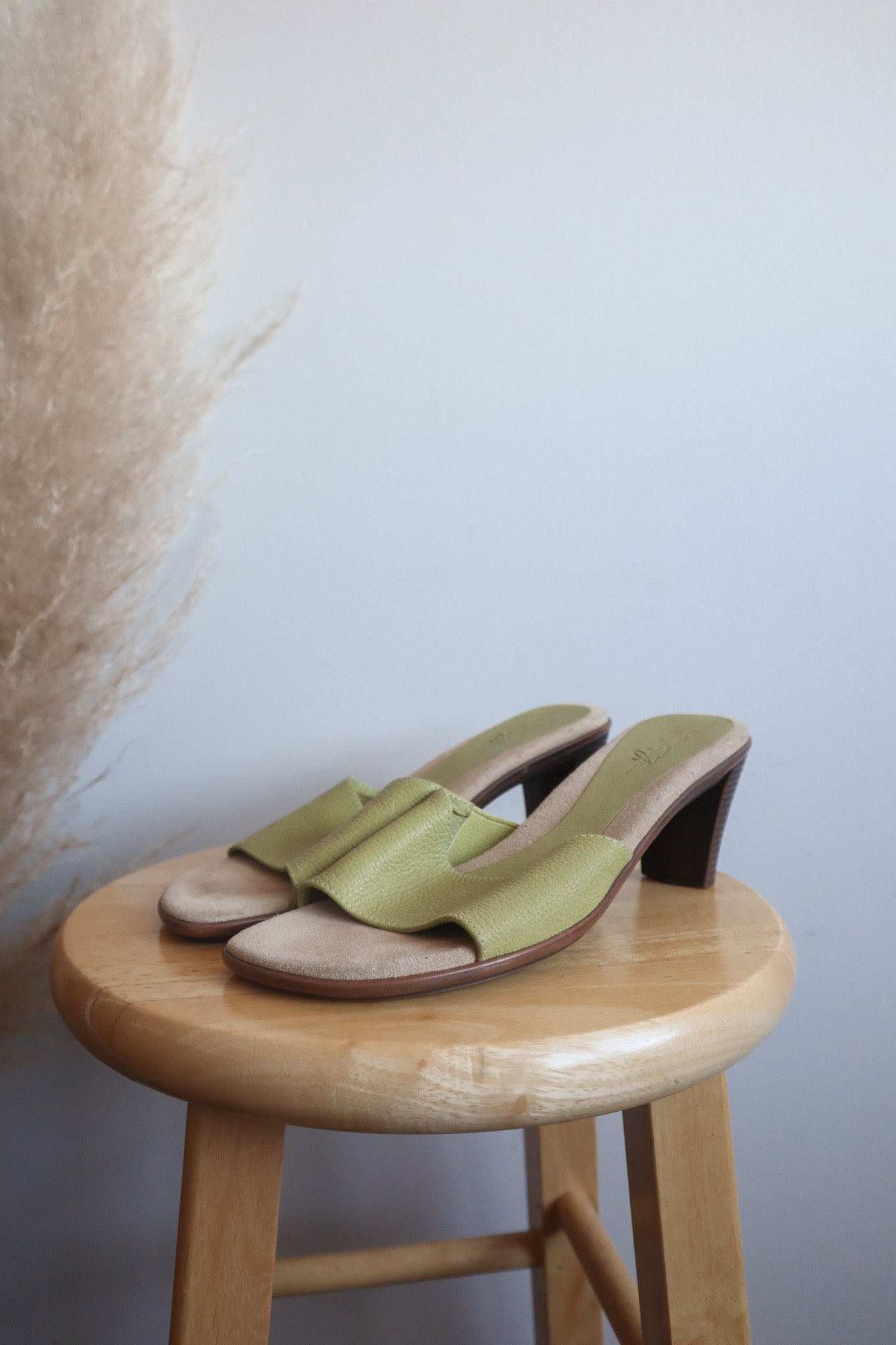 Vintage x Leather Heels (7)