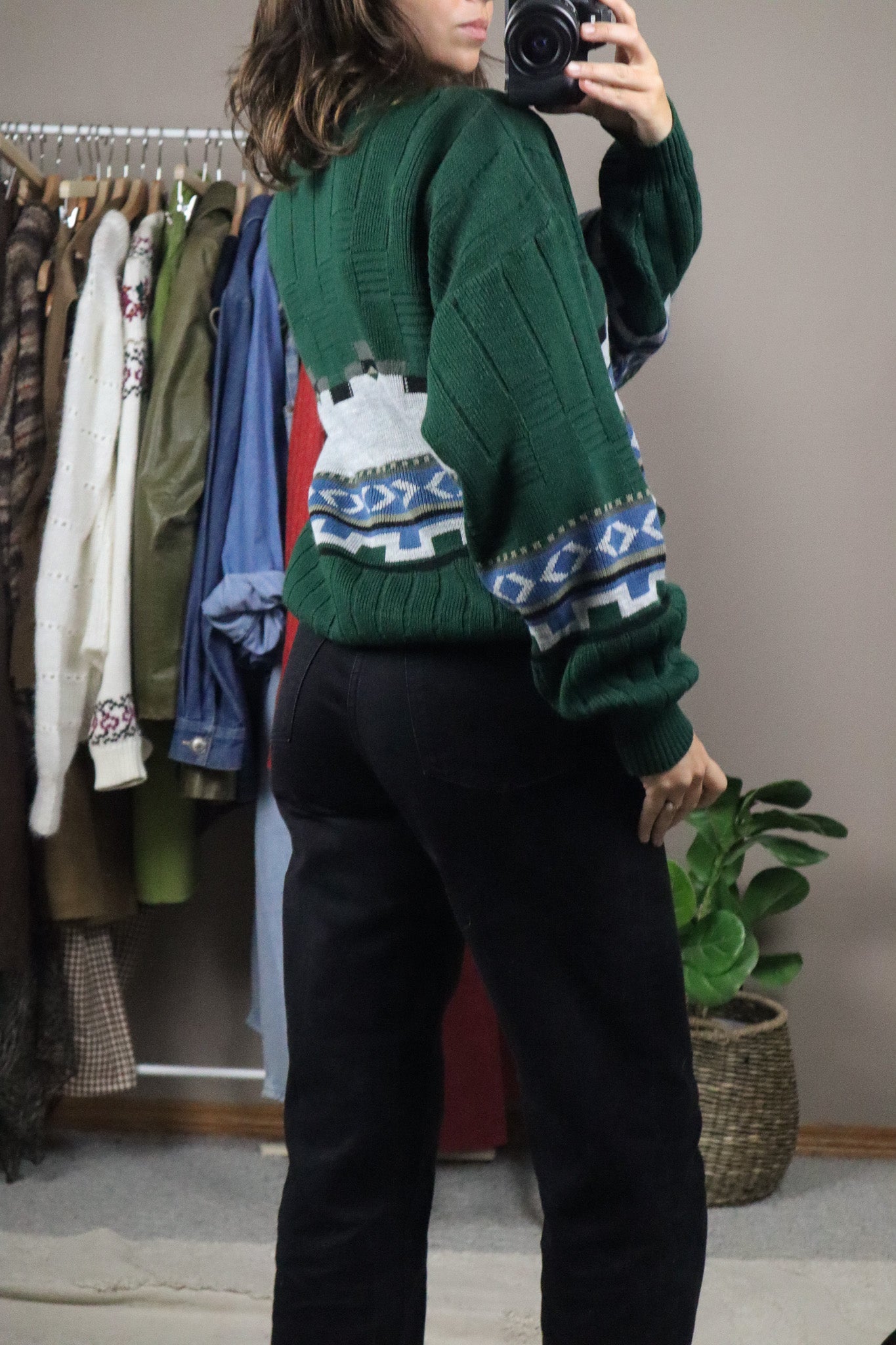 Made in Bulgaria x Vintage x Patterned Knit (M)