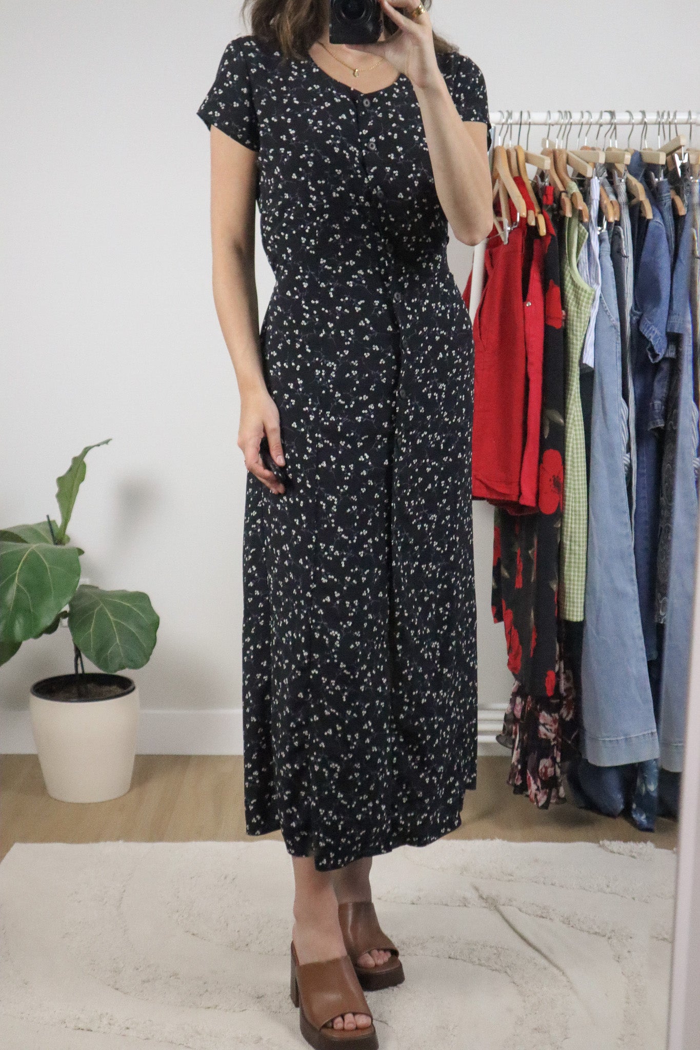 Made in Canada x Vintage x Floral Maxi Dress (6)