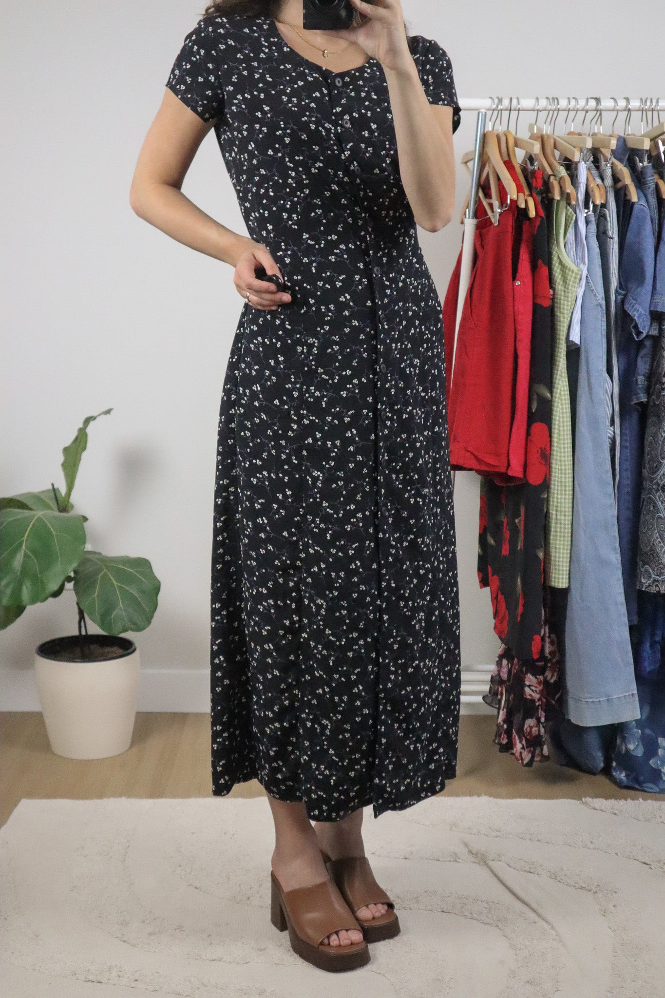 Made in Canada x Vintage x Floral Maxi Dress (6)