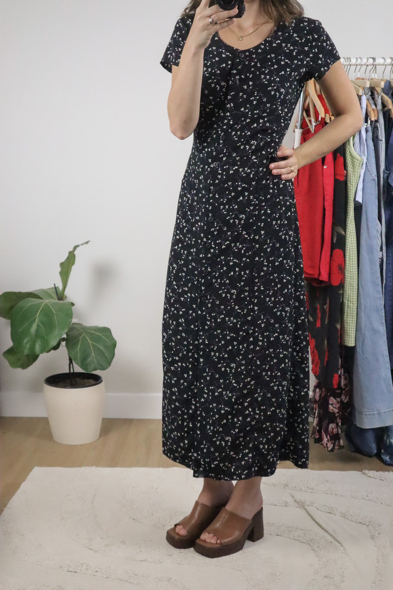 Made in Canada x Vintage x Floral Maxi Dress (6)