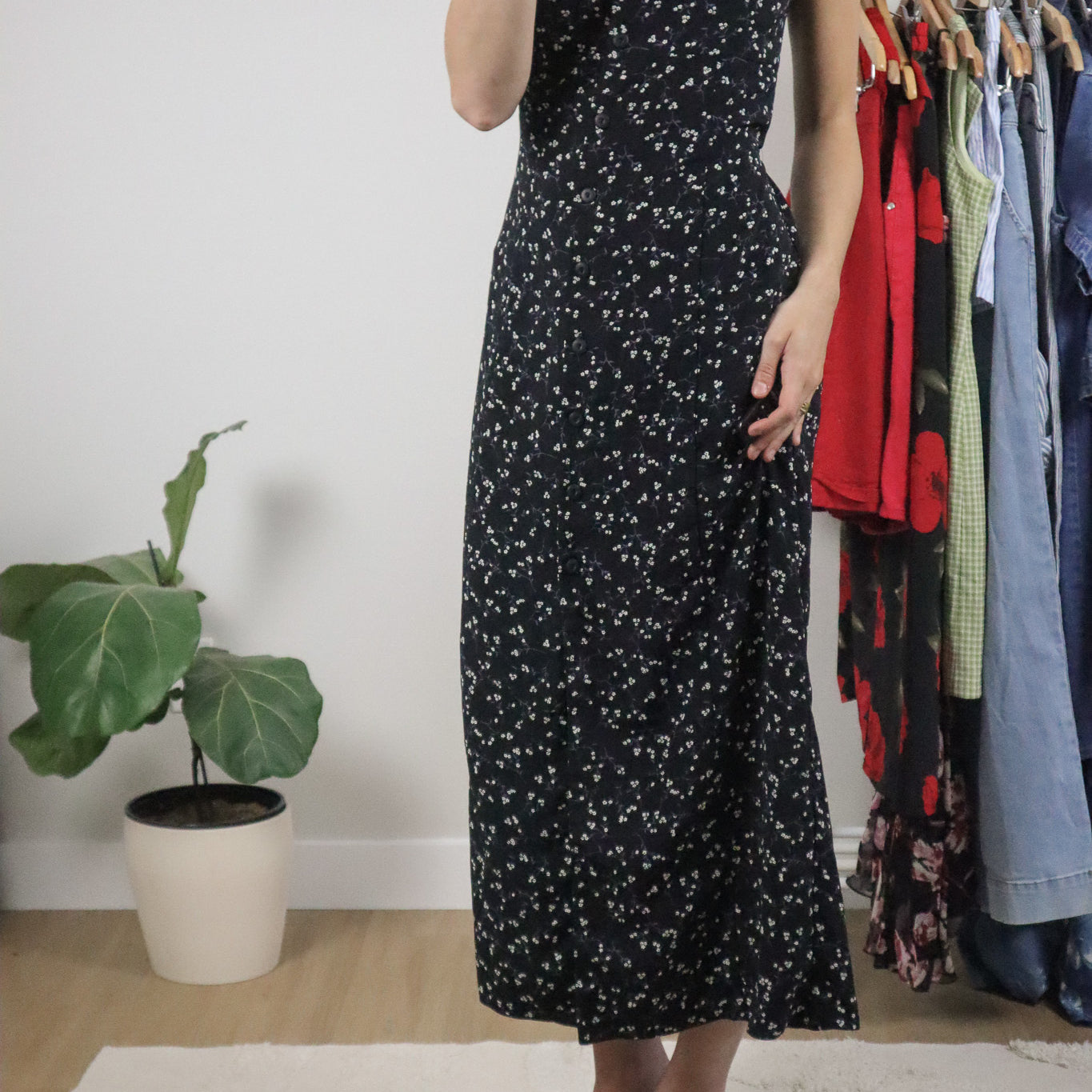 Made in Canada x Vintage x Floral Maxi Dress (6)