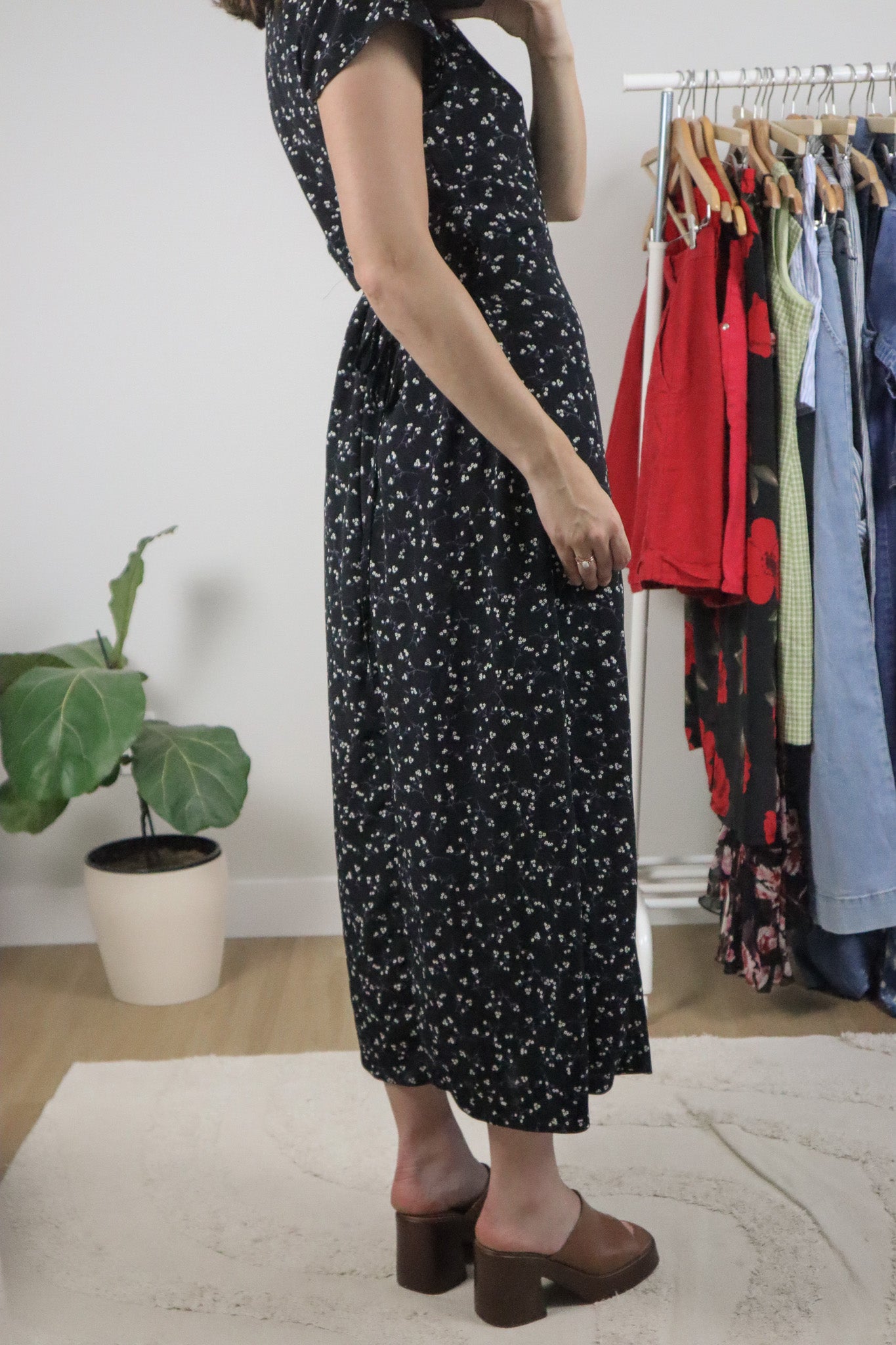 Made in Canada x Vintage x Floral Maxi Dress (6)
