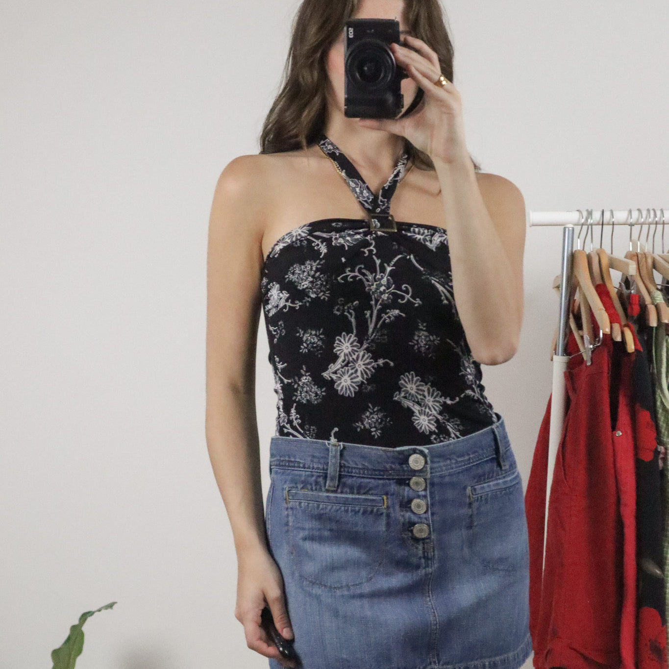Made in Canada x Vintage x Patterned Halter Top (S)